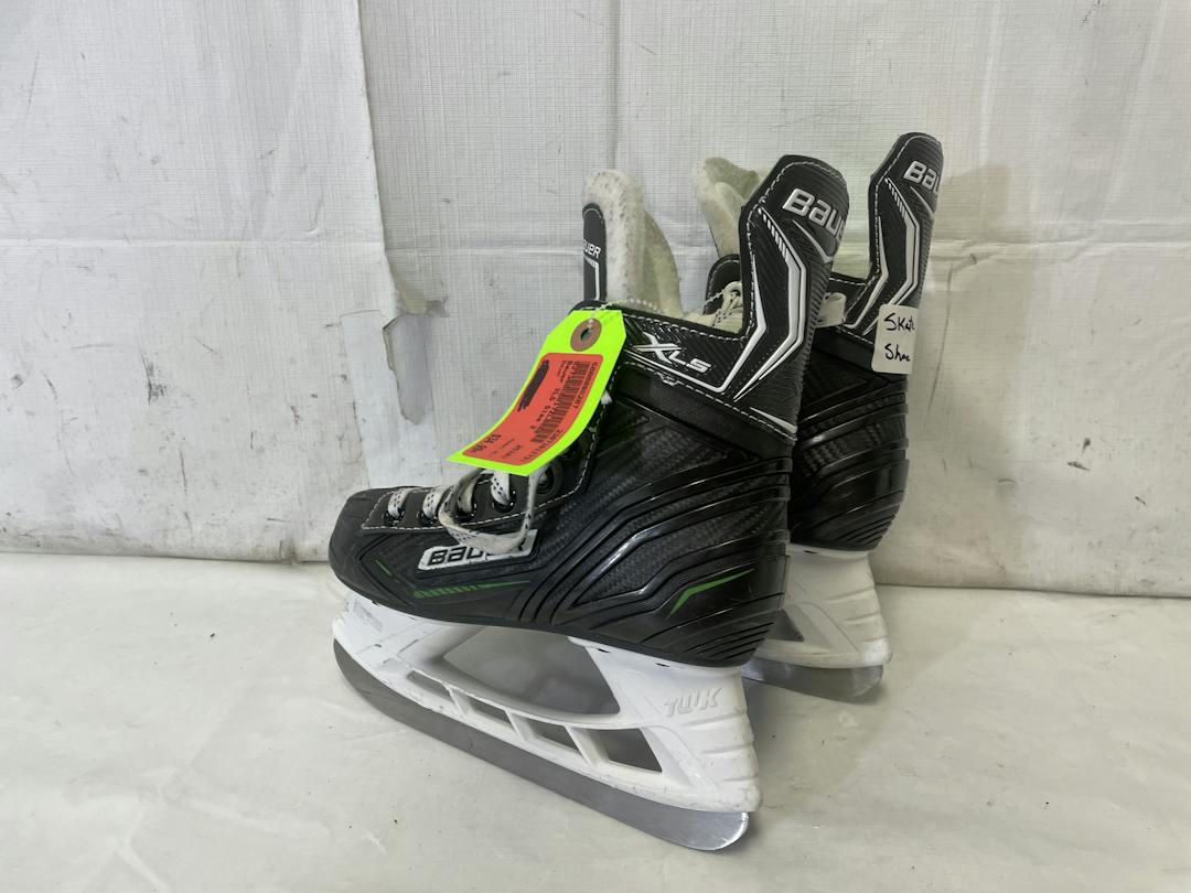 Used Bauer Xls Junior Size 2 Ice Hockey Skates SidelineSwap
