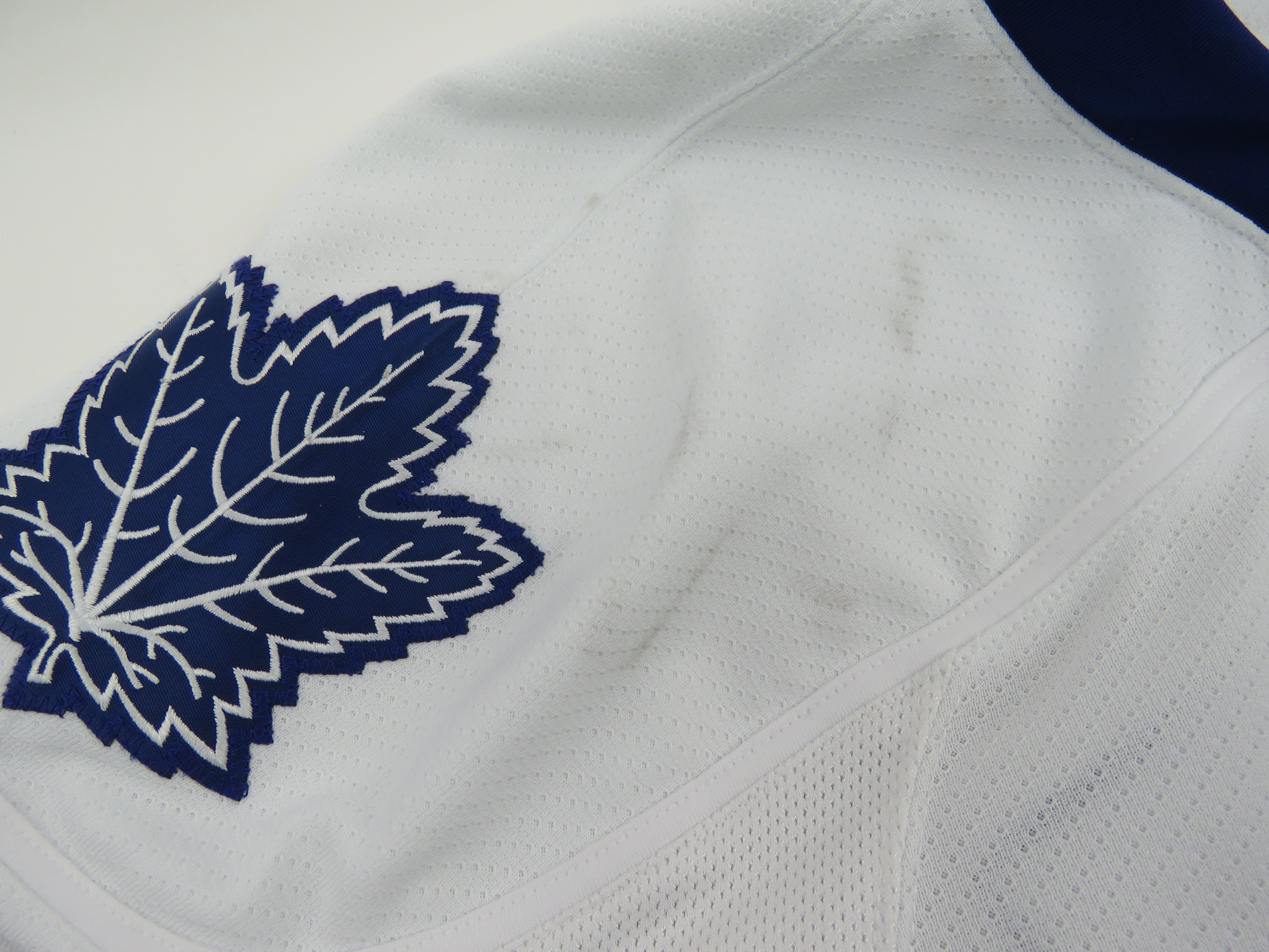 toronto-maple-leafs-team-issued-nhl-hockey-game-jersey-58-goalie-white