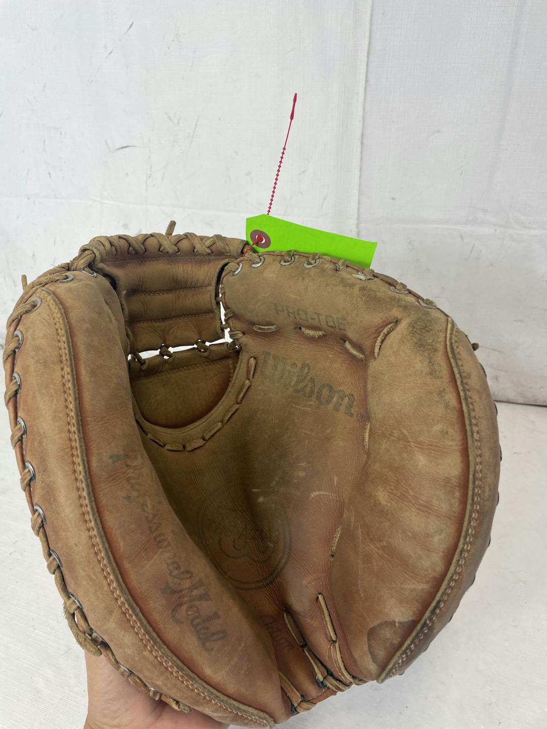 Used Wilson The A2403 Professional Model 33" Leather Baseball Catcher's