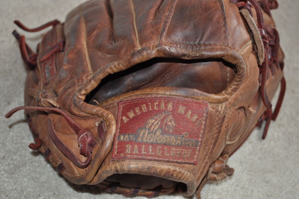 11.5" Nakoma AMG1150MT RHT Leather Baseball Glove SidelineSwap