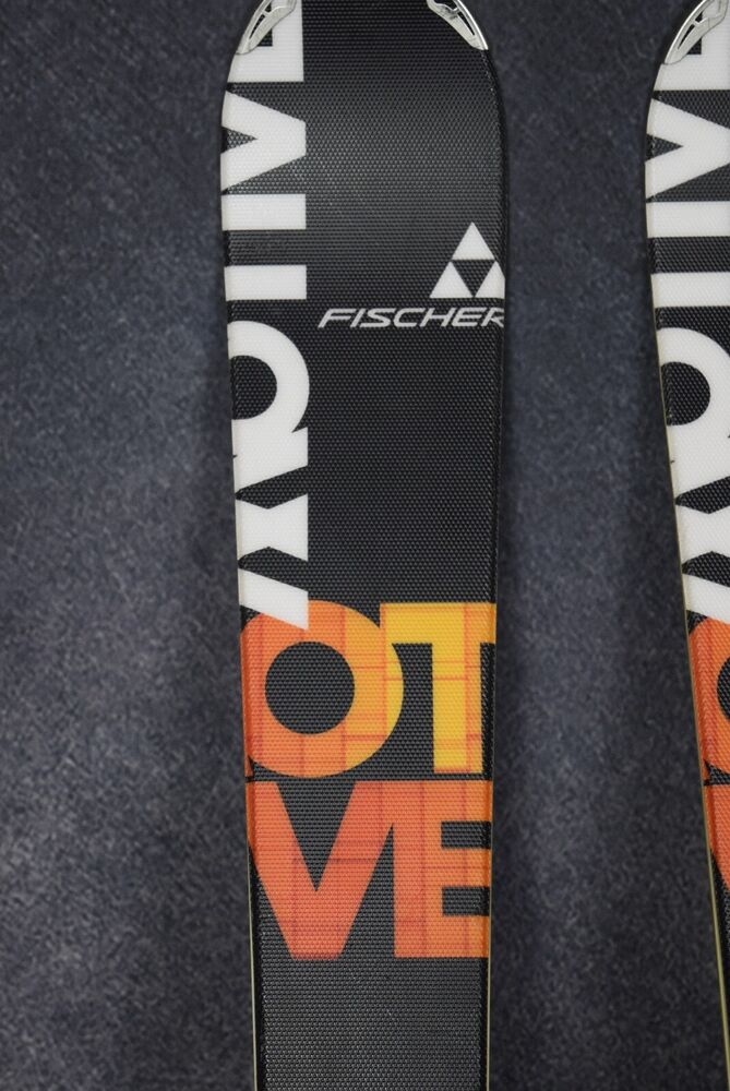 Fischer Race Soft クラシカルスキー Fischer Race Soft クラシカルスキー FISCHER フィッシャー