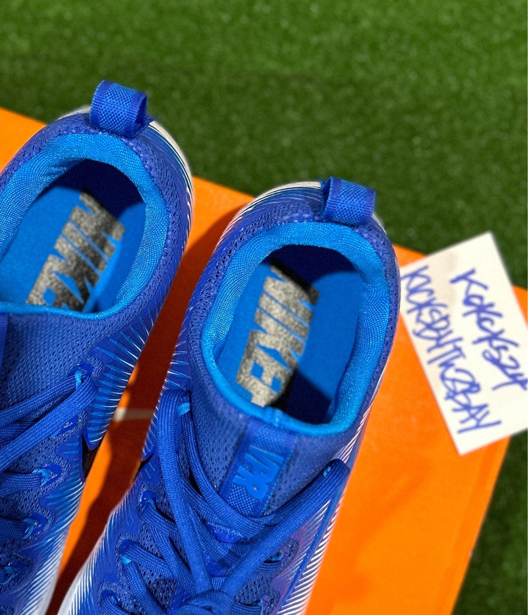 vapor untouchable pro football cleats