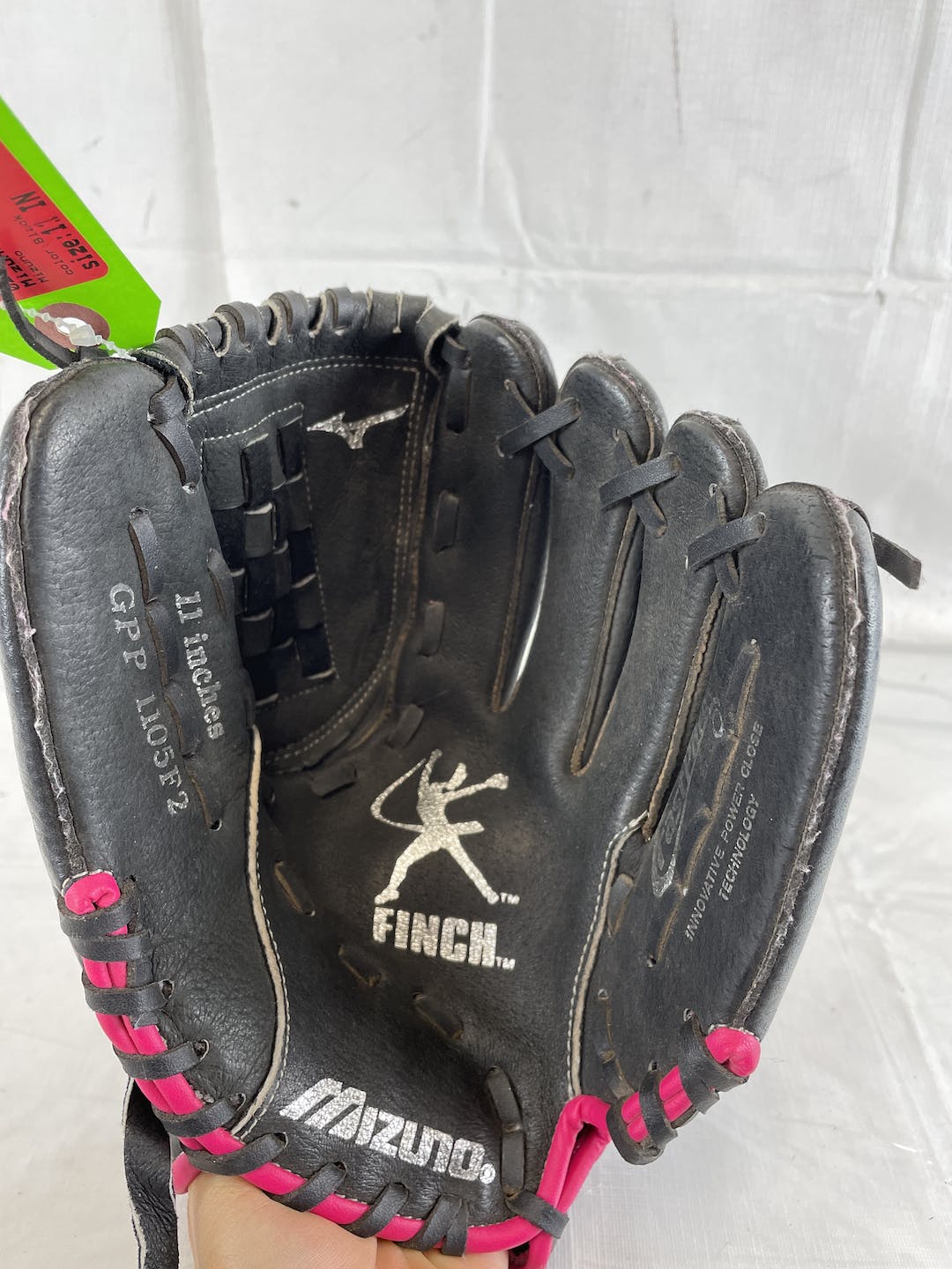 Used Mizuno Finch Gpp1105f2 11" Fastpitch Softball Fielders Glove