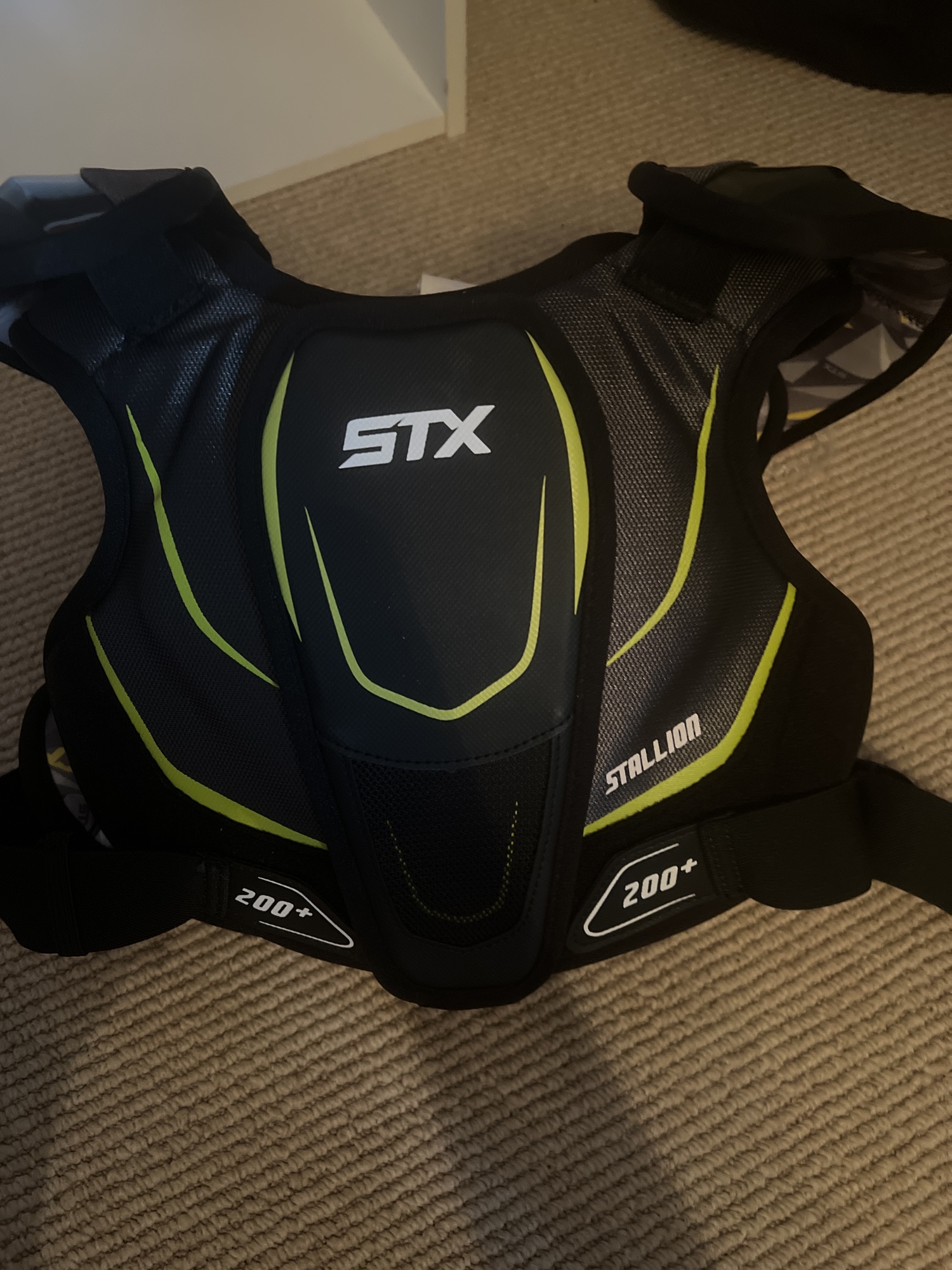 Used Medium STX Stallion 200+ Shoulder Pads SidelineSwap