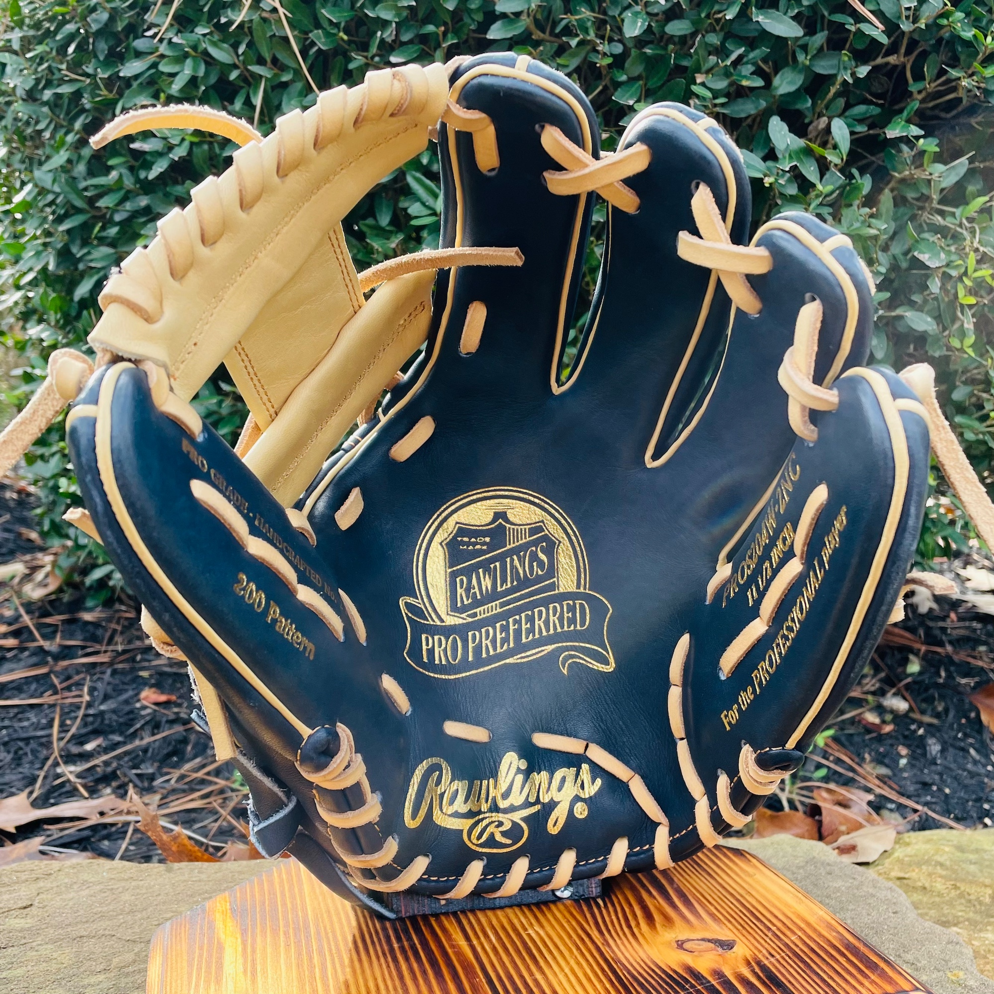 New Rawlings Pro Preferred 11.5" Factory Store Exclusive Wingtip