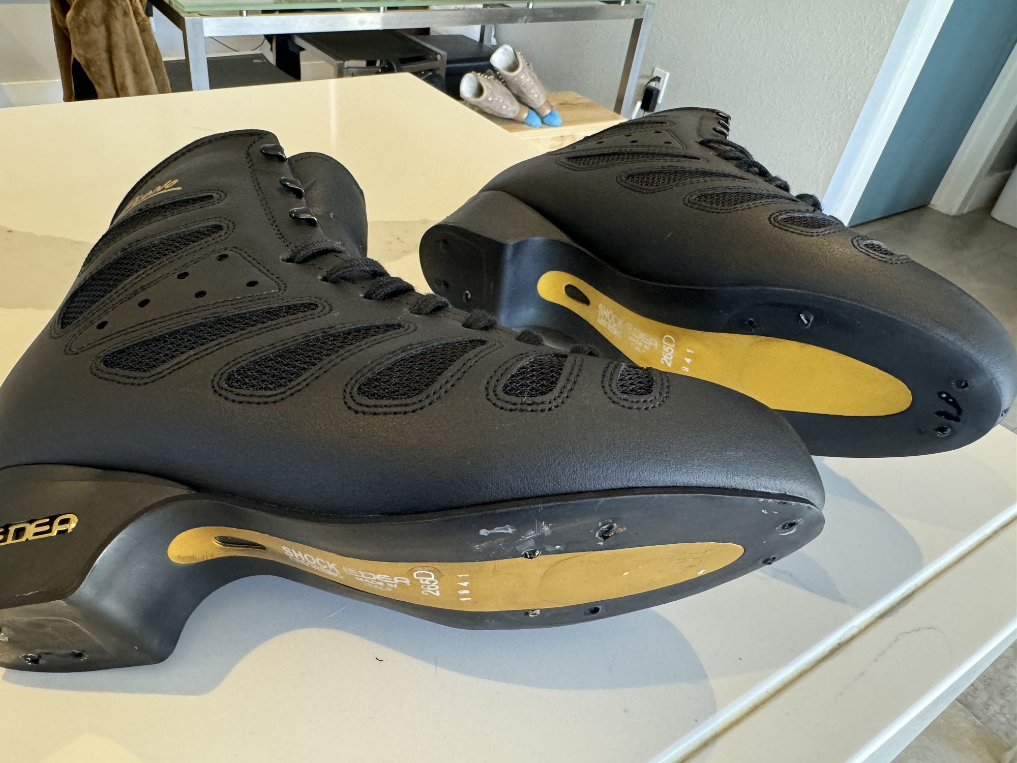 Used EDEA D Piano Figure Skates SidelineSwap