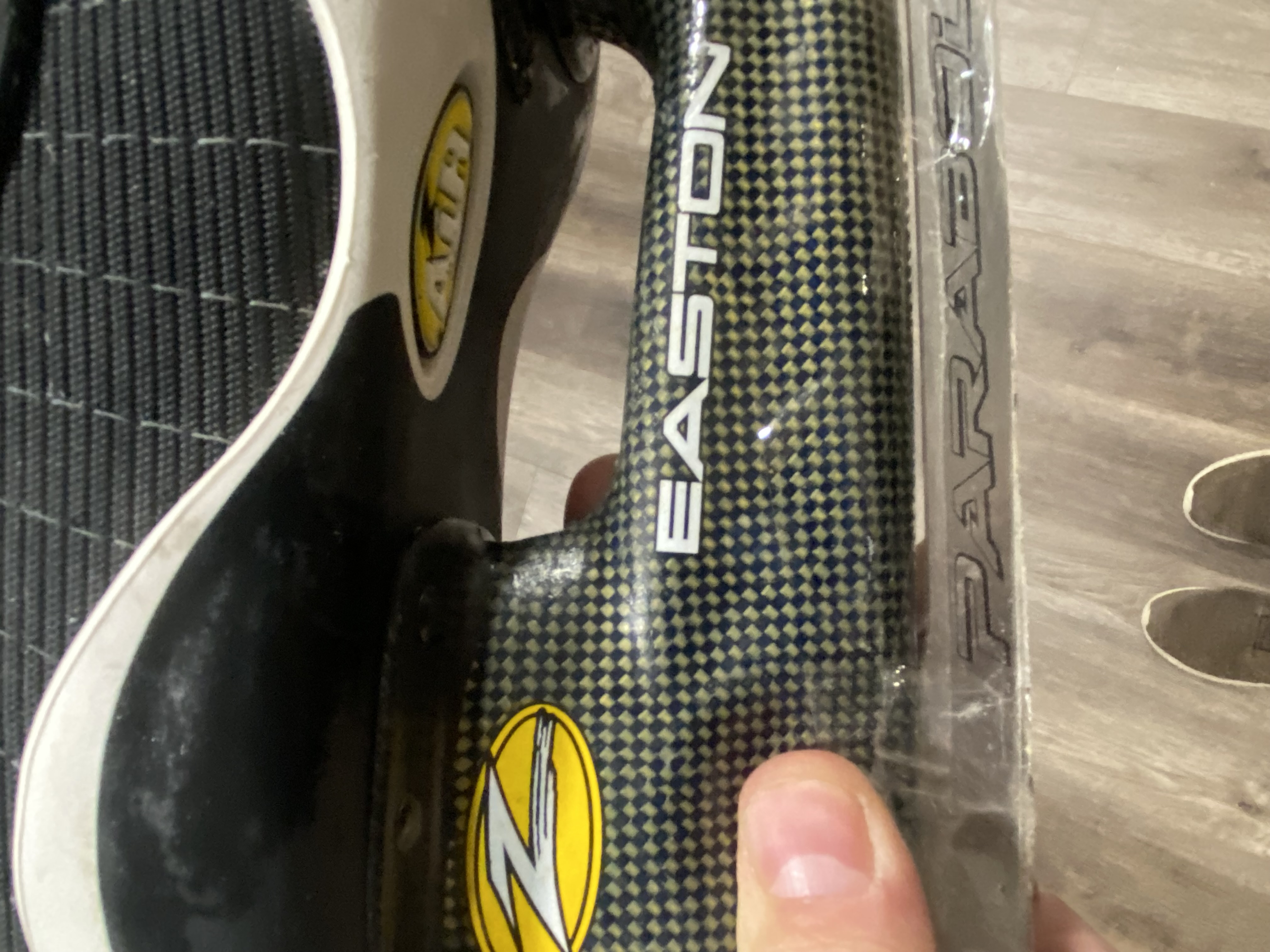 Easton ZAir Hockey Skates Rare Nearly New Mint Condition