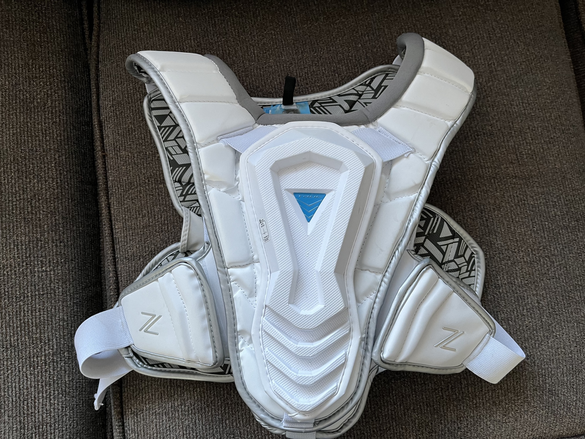 Used Large True Zerolyte Shoulder Pads SidelineSwap
