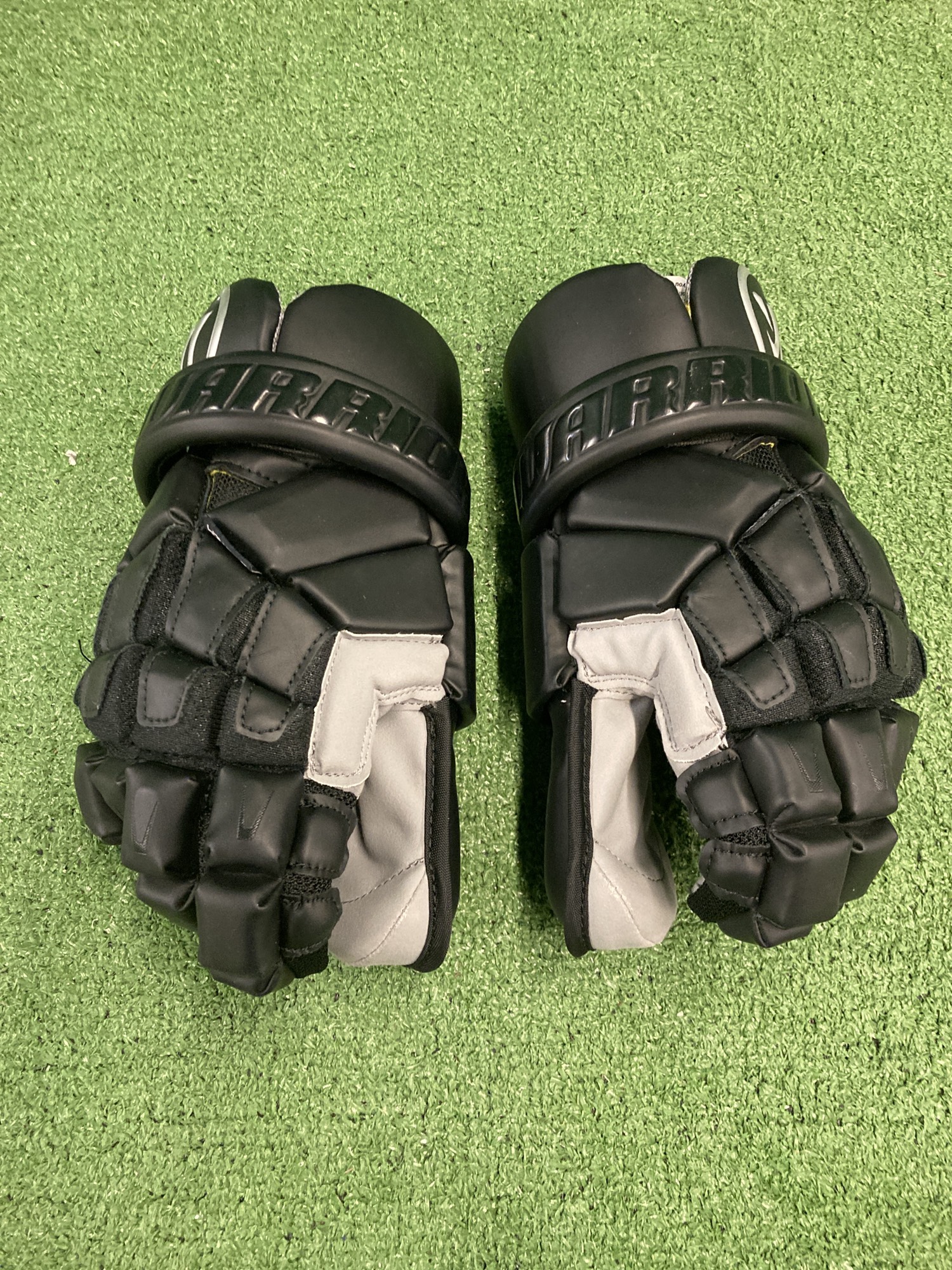 Used Goalie Warrior Nemesis Lacrosse Gloves Medium SidelineSwap