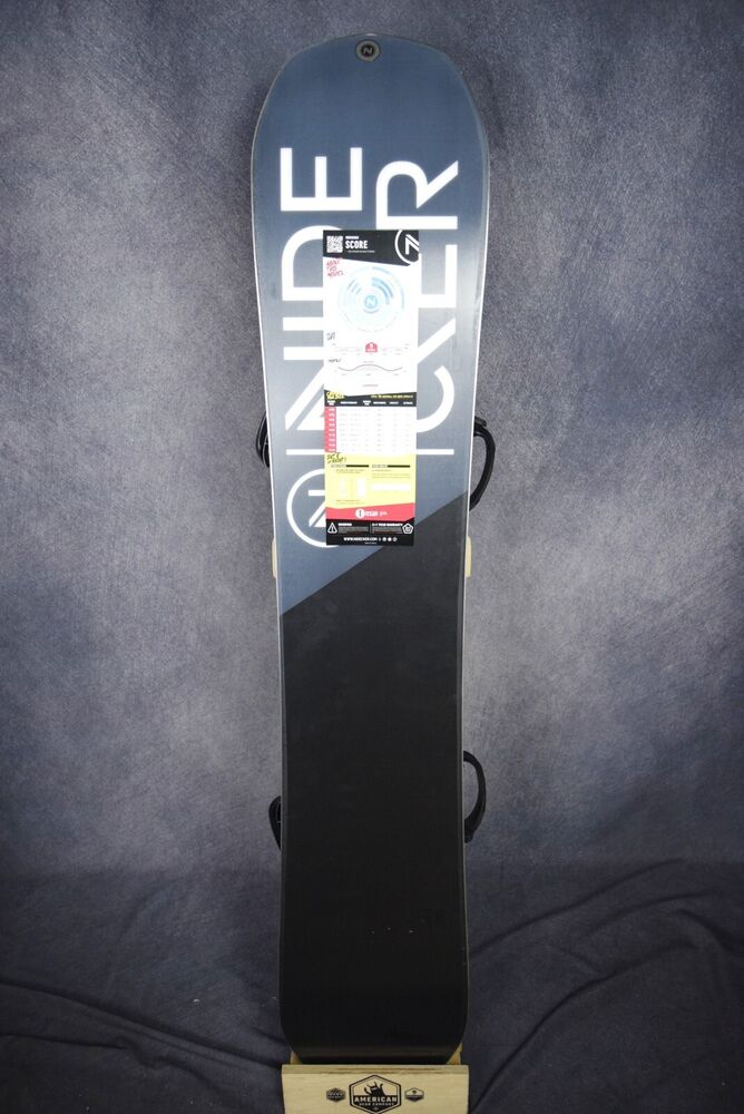 NEW NIDECKER SCORE SERIES SNOWBOARD SIZE 156 CM WITH LARGE