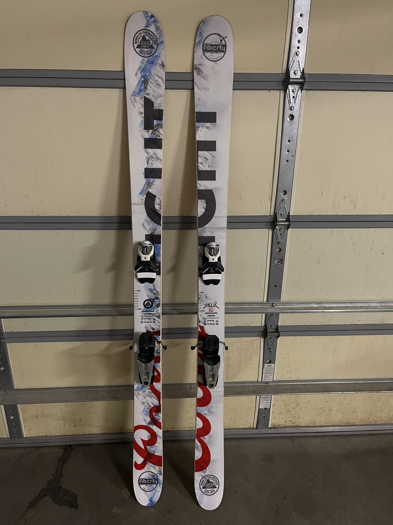 フリースタイルスキー Liberty Helix 88 175 フリースタイルスキー Liberty Helix 88 175 2024 Liberty Helix 88