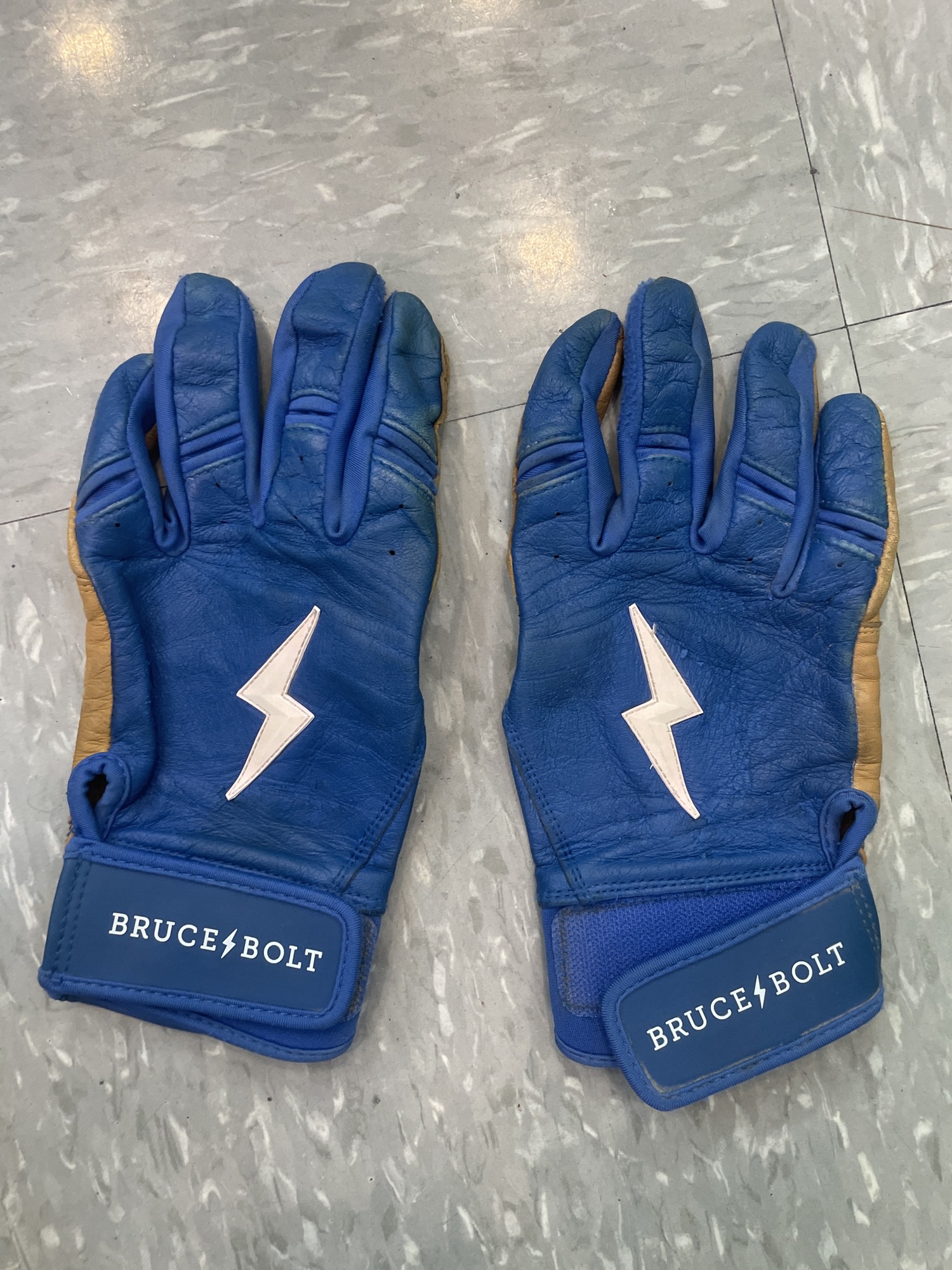 Blue Used Medium Bruce Bolt Batting Gloves SidelineSwap