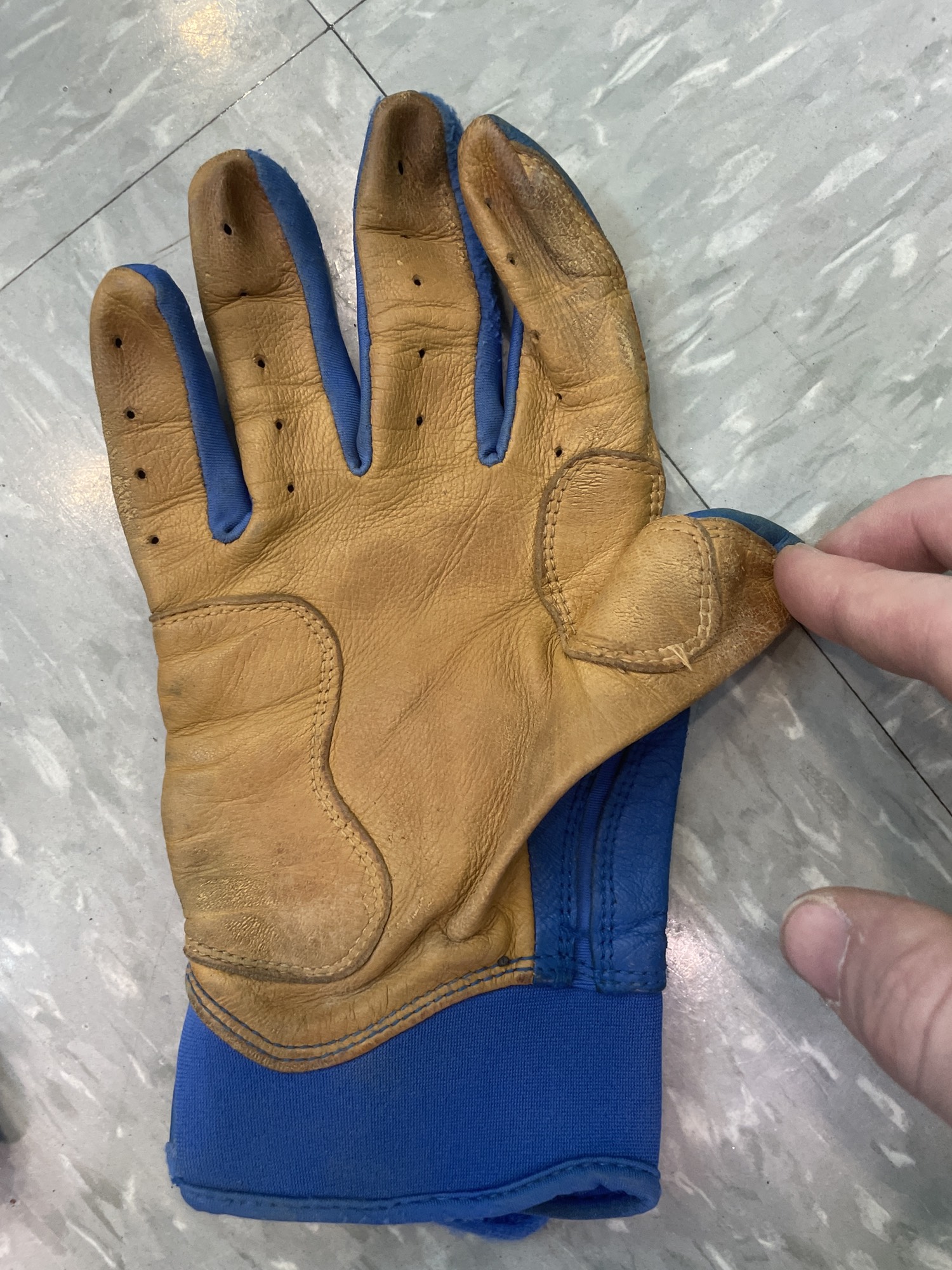 Blue Used Medium Bruce Bolt Batting Gloves SidelineSwap