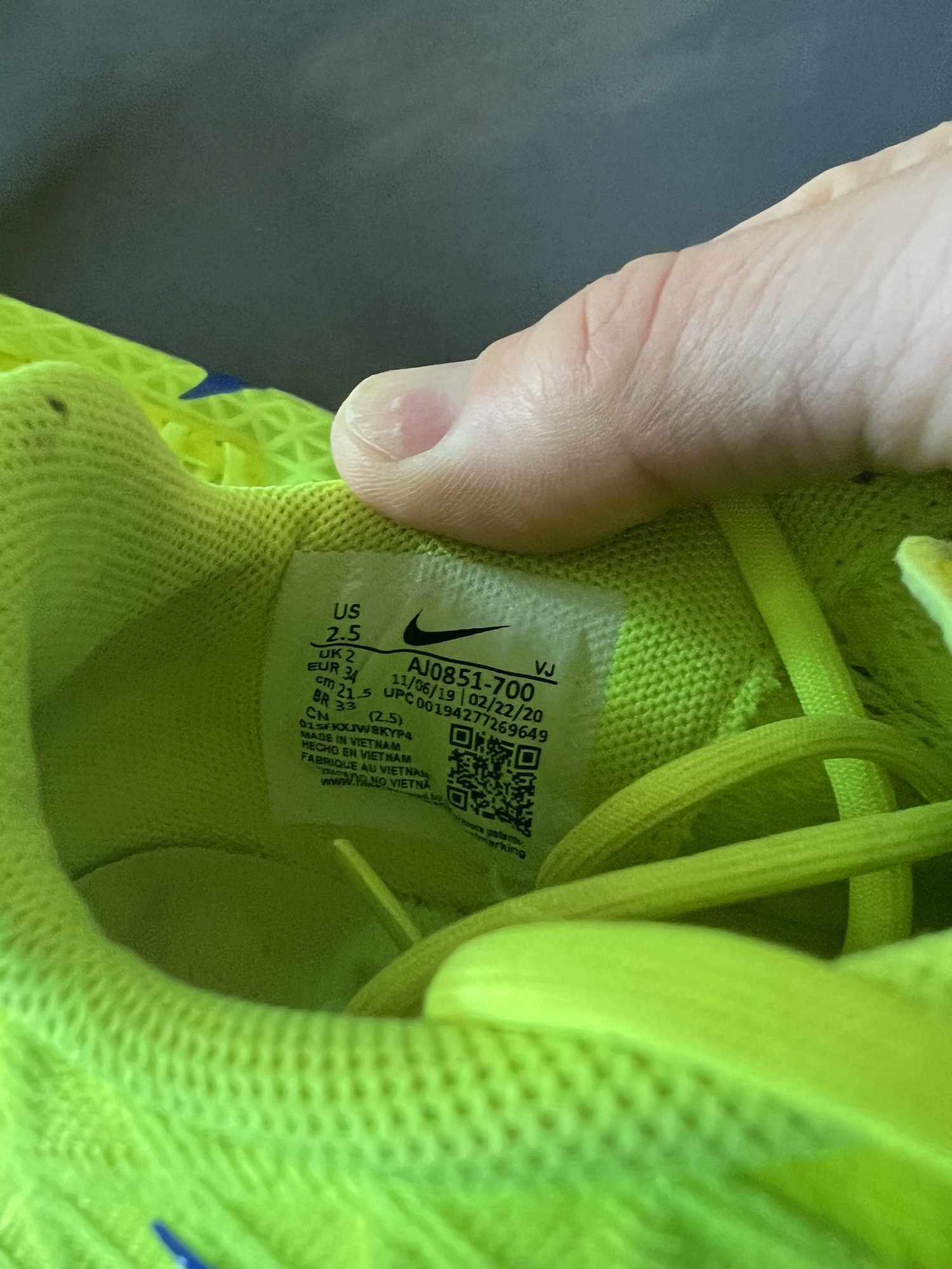 size 2 youth track spikes