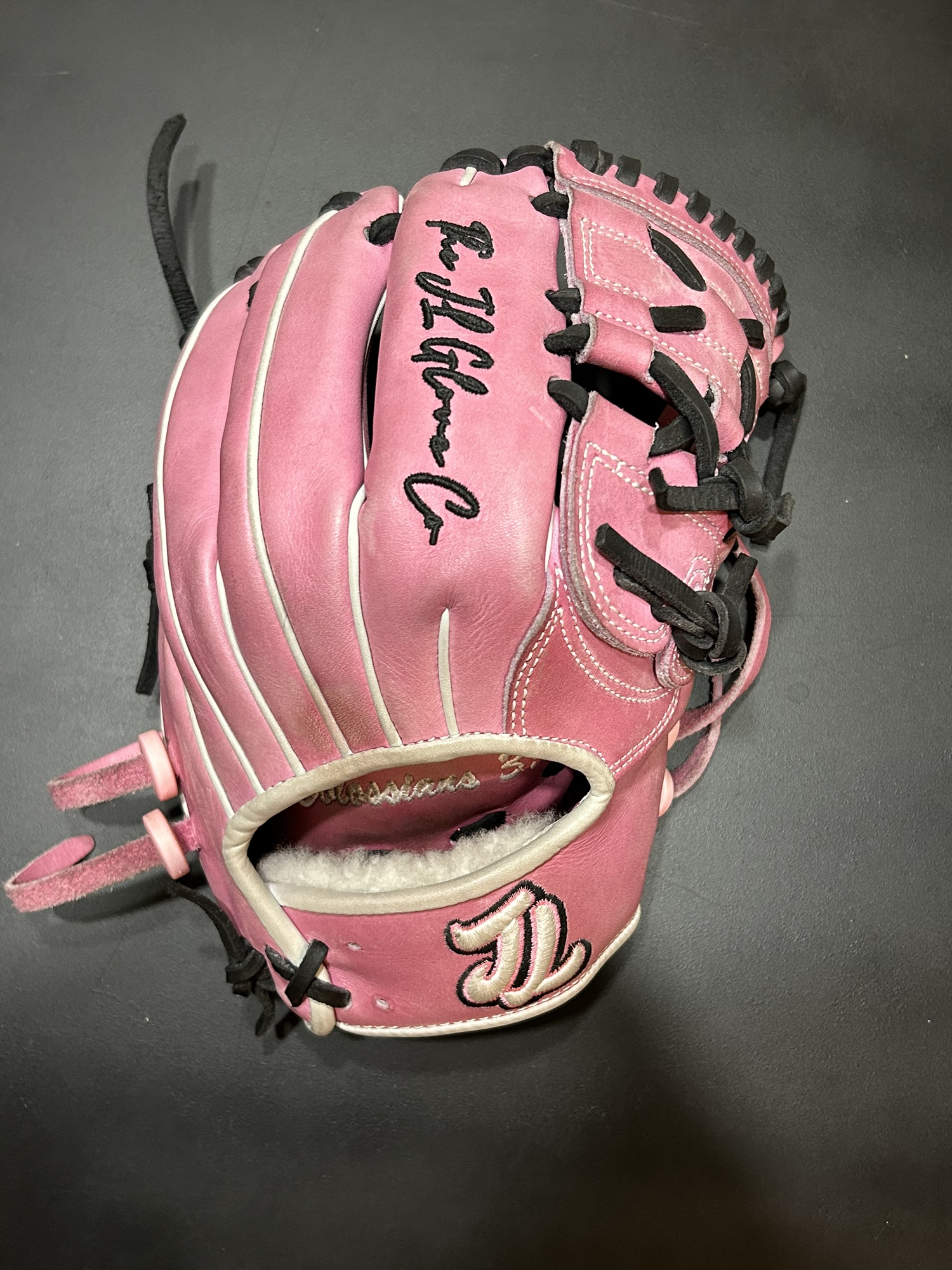 JL custom baseball glove SidelineSwap