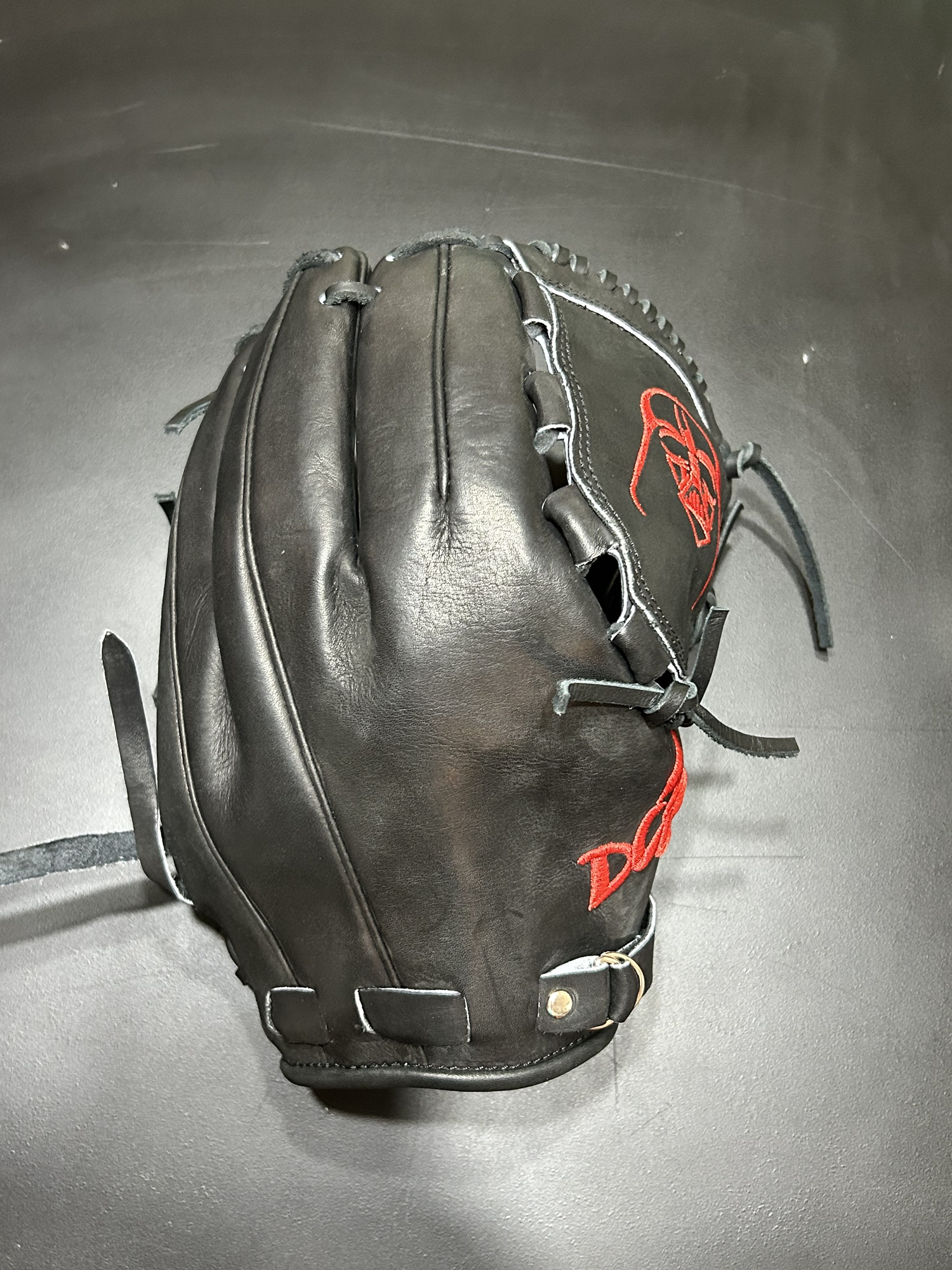 Darth Vader custom Pitching baseball glove SidelineSwap