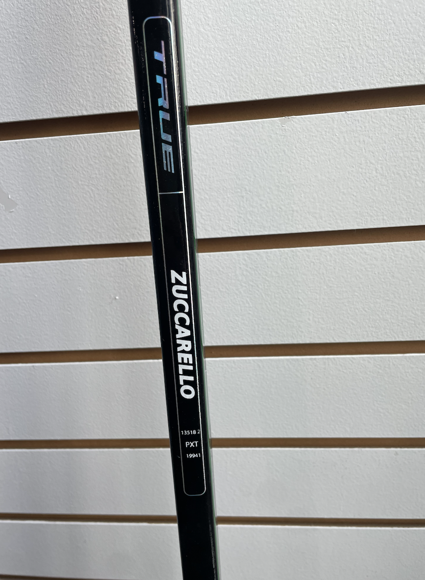 True Catalyst 9x Pro Stock ZUCCARELLO New Senior True Left Hand Hockey