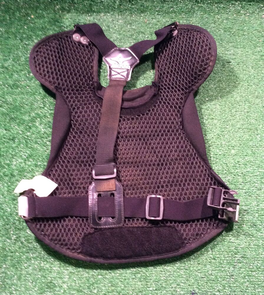 Mizuno Drylite Women's 13" Catcher's Chest Protector SidelineSwap