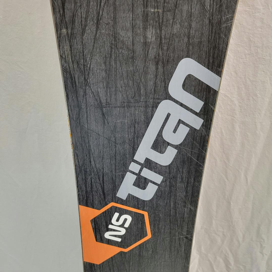 Used Titan Never Summer Ltd 160 Cm Men's Snowboards SidelineSwap
