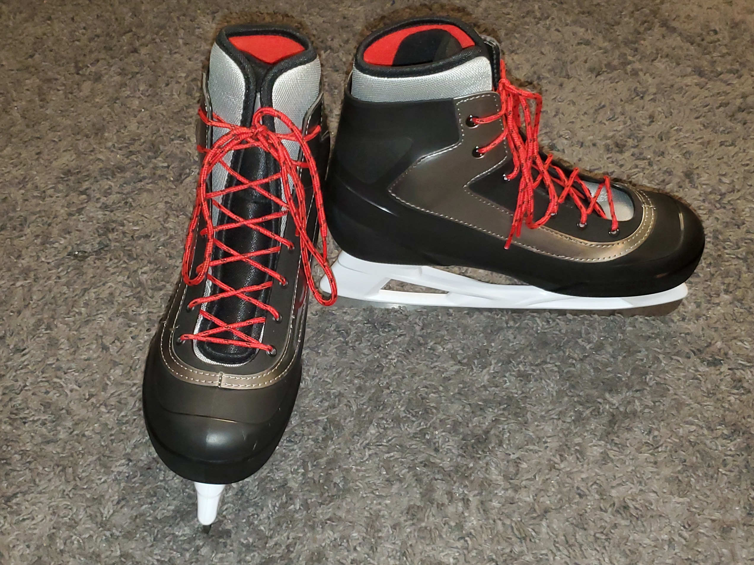 New Senior Bauer Expedition Recreational Skate Hockey Skates 9