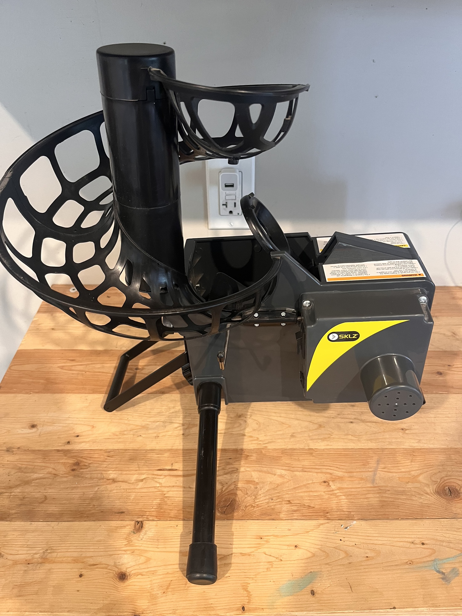 SKLZ Catapult soft toss pitching and fielding machine SidelineSwap