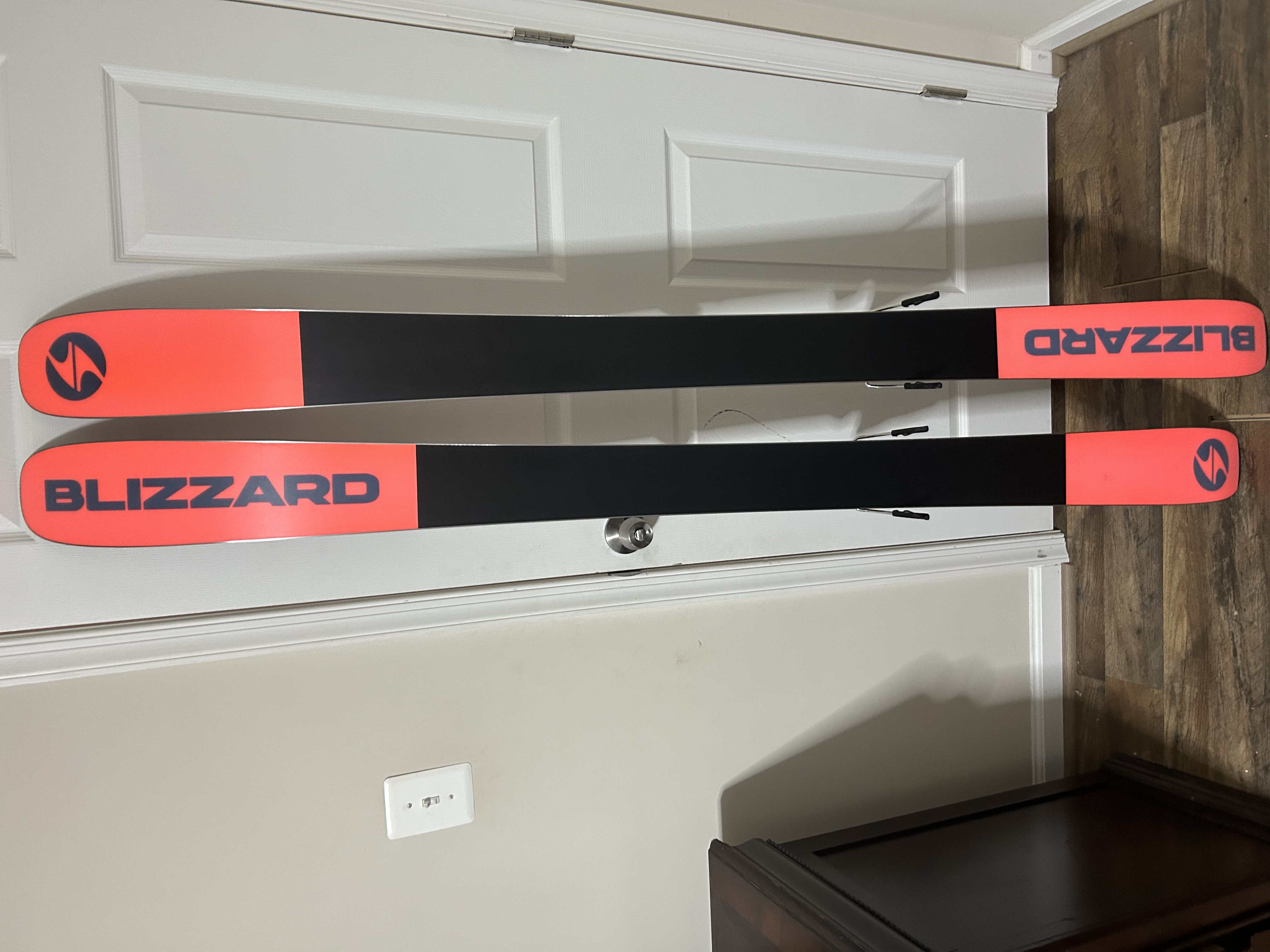 BLIZZARD RUSTLER 9 + サロモンSTRIVE 14 GW Blizzard Rustler 9