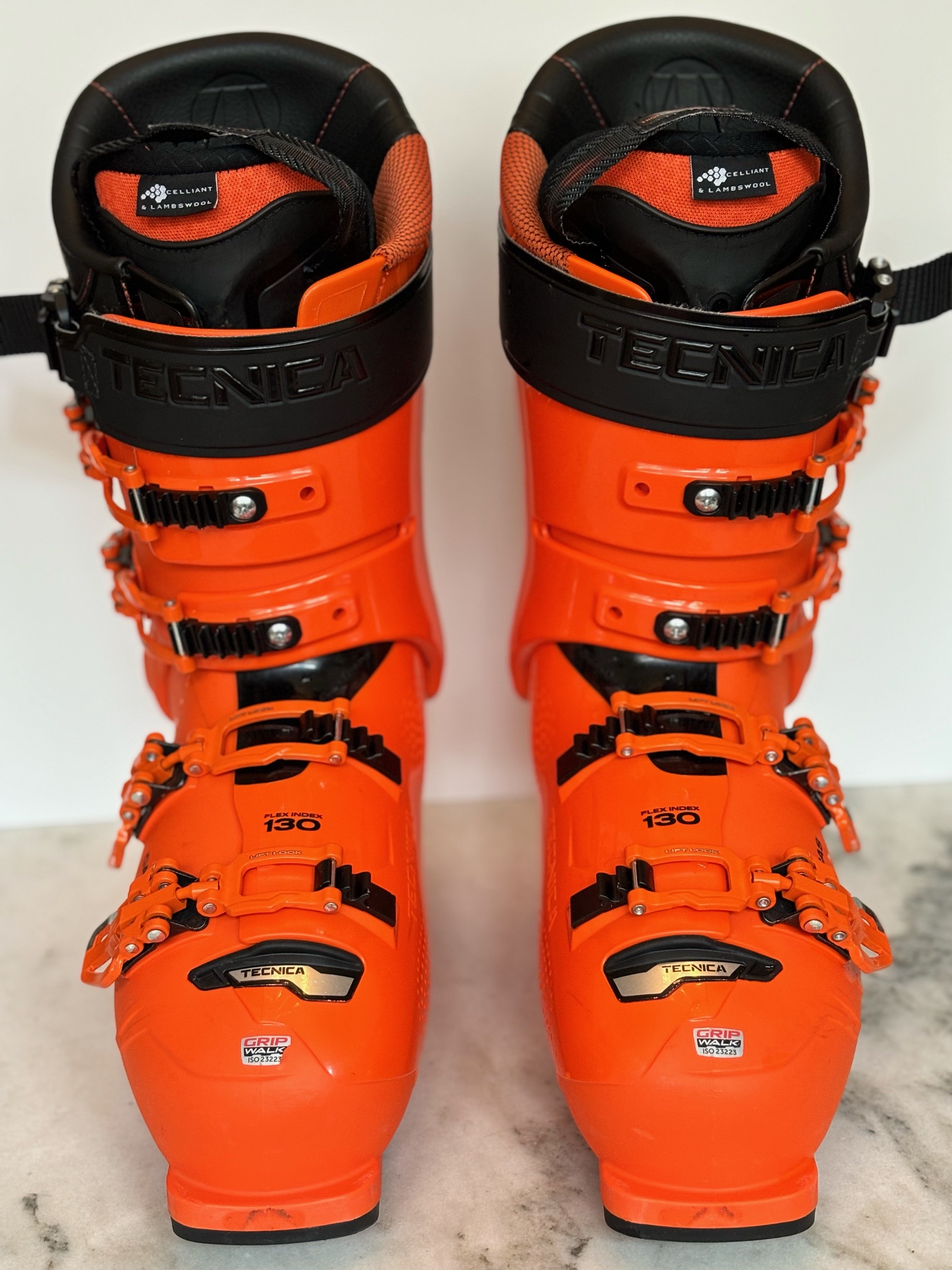 2024 Tecnica Mach 1 MV 130 Ski boots. Like new! SidelineSwap