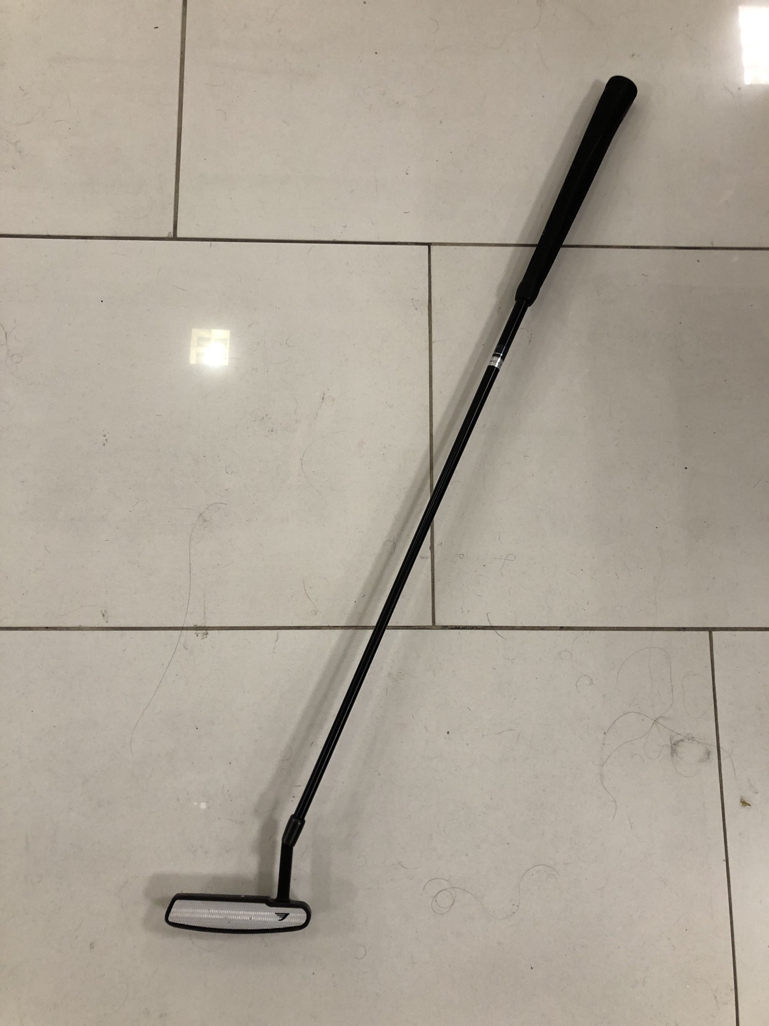 Used Tommy Armour Impact No. 1 RightHanded Blade Putter (34") SidelineSwap