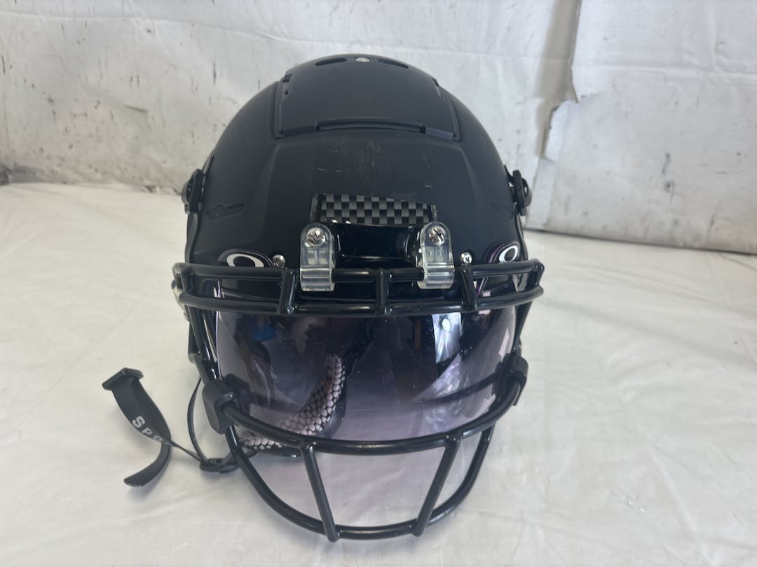 Used 2023 Schutt F7 Vtd Adult Md Football Helmet W Oakley Visor Near New SidelineSwap