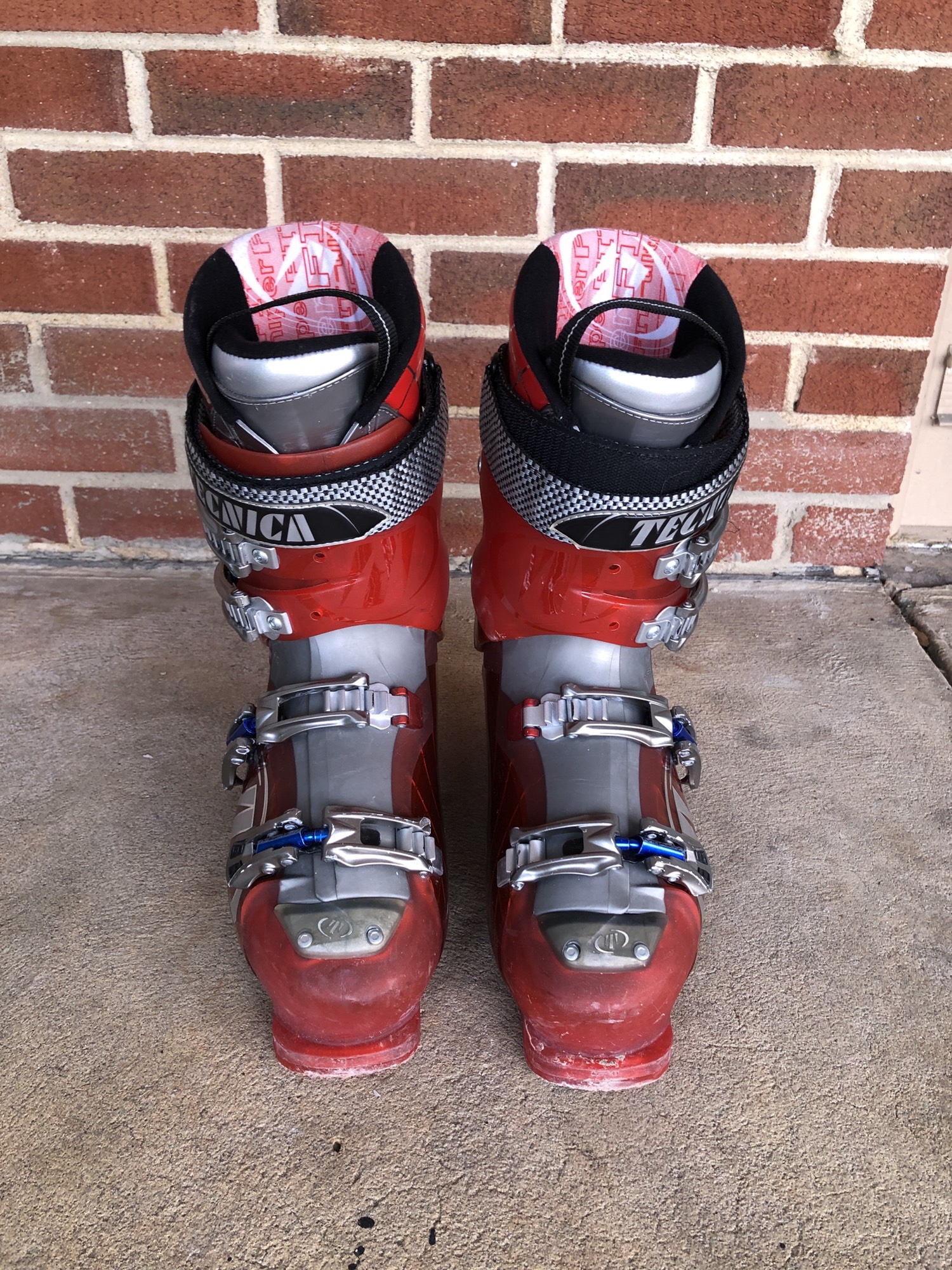 Used Tecnica Vento 10 Ski Boots (Mondo 27/27.5 314mm) SidelineSwap