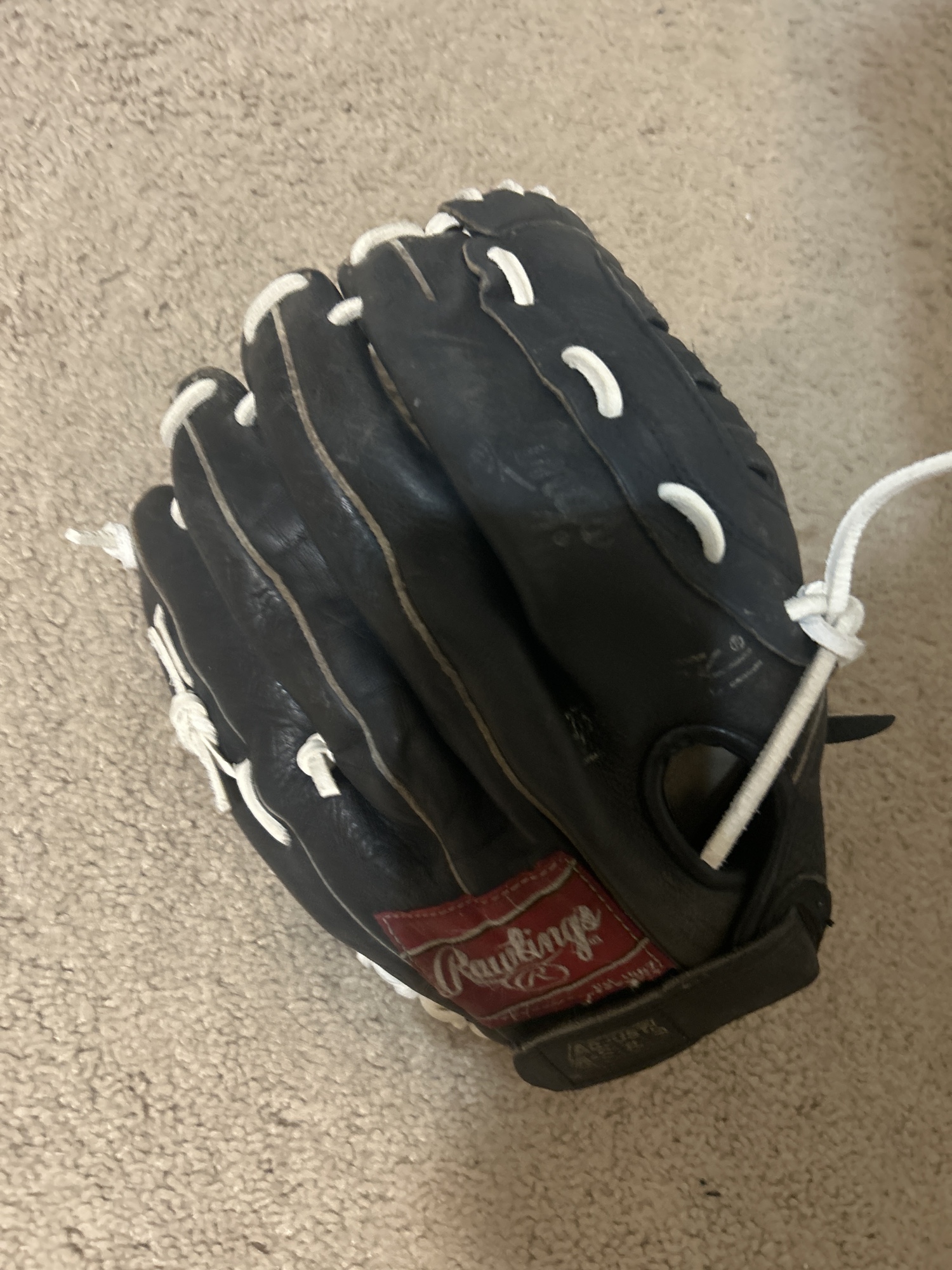 Used Outfield 12.5" Baseball Glove SidelineSwap