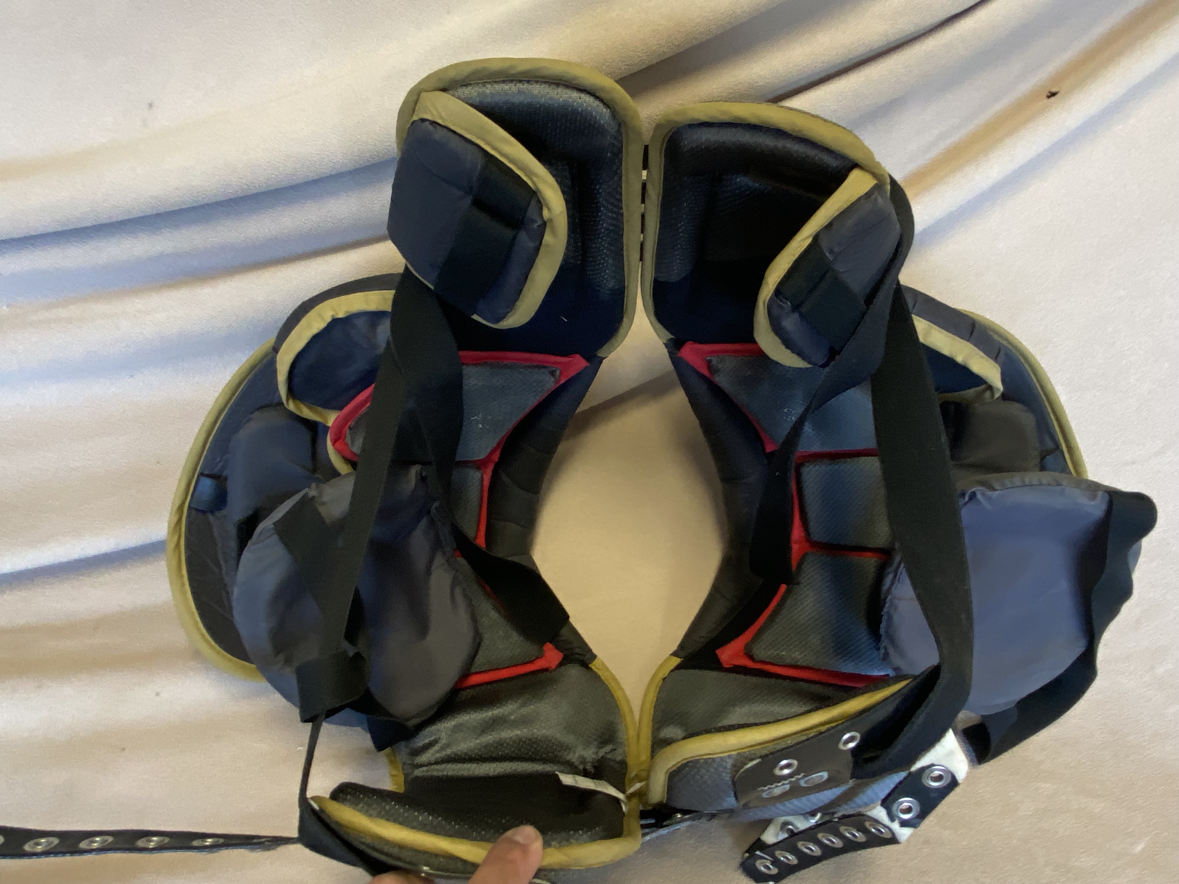 Used Adult Medium ZCool Shoulder Pads SidelineSwap