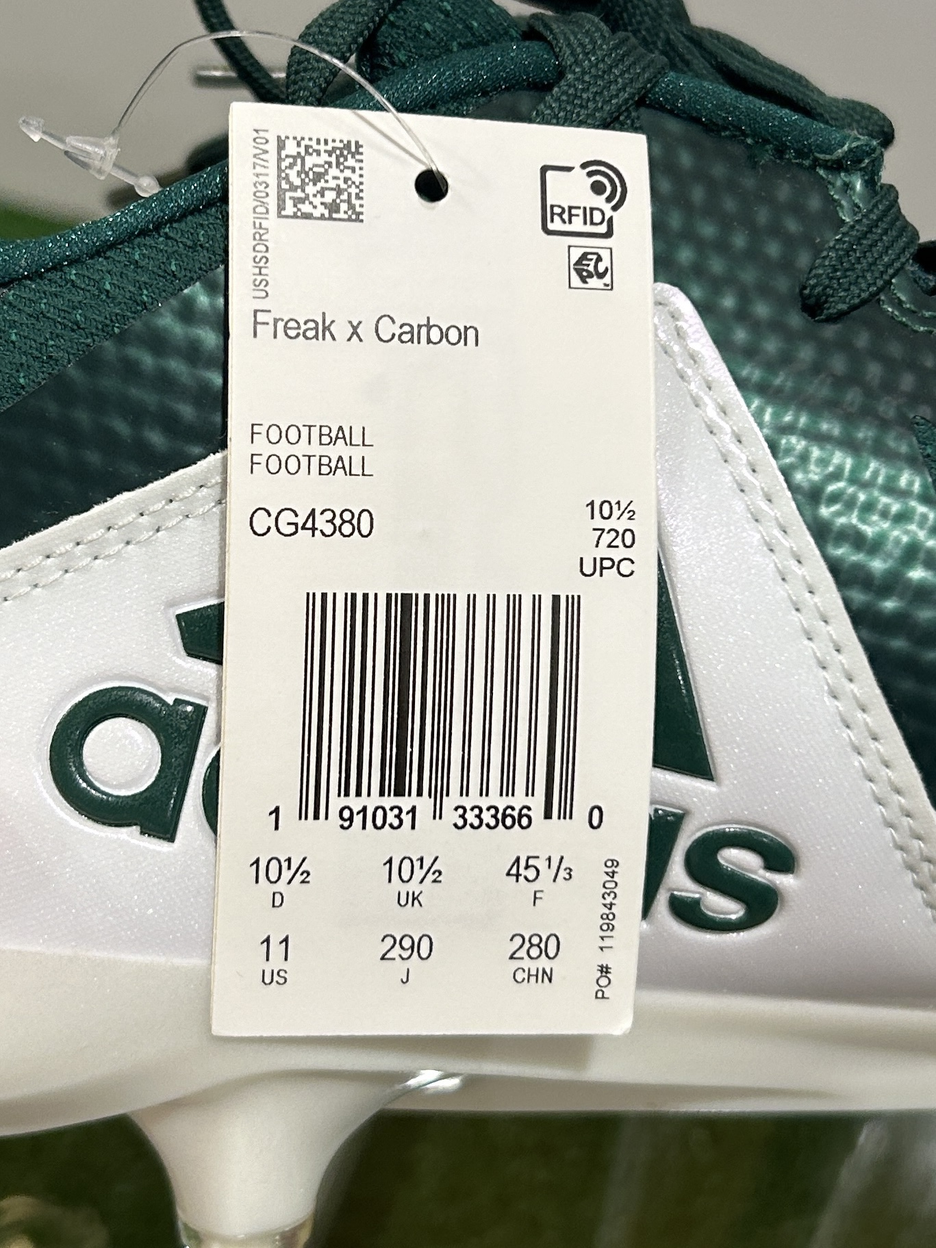 mens football cleats size 11