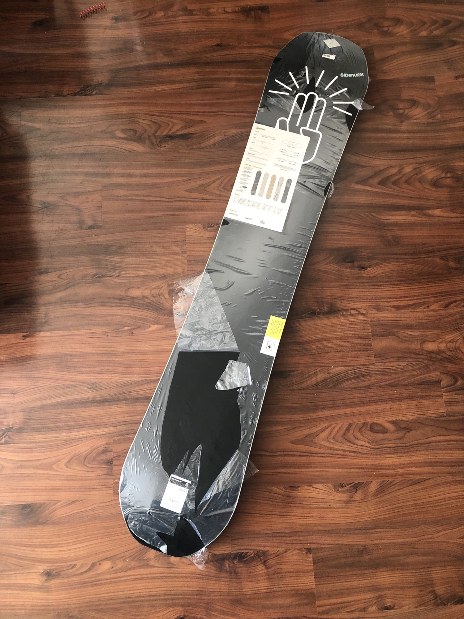 New 2021 Women's 152cm Bataleon Storm Snowboard Without