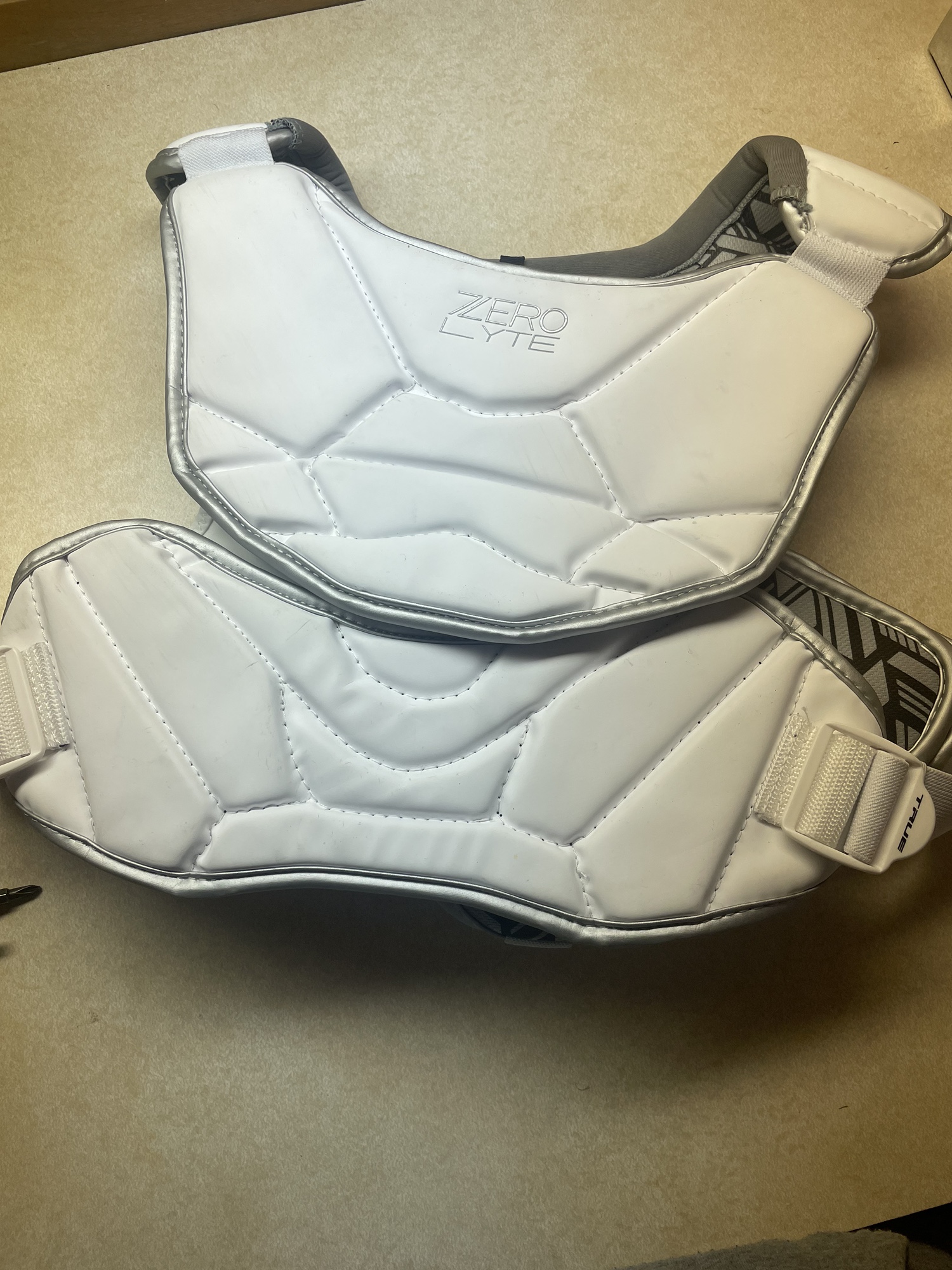 Used Medium True Zerolyte Shoulder Pads SidelineSwap