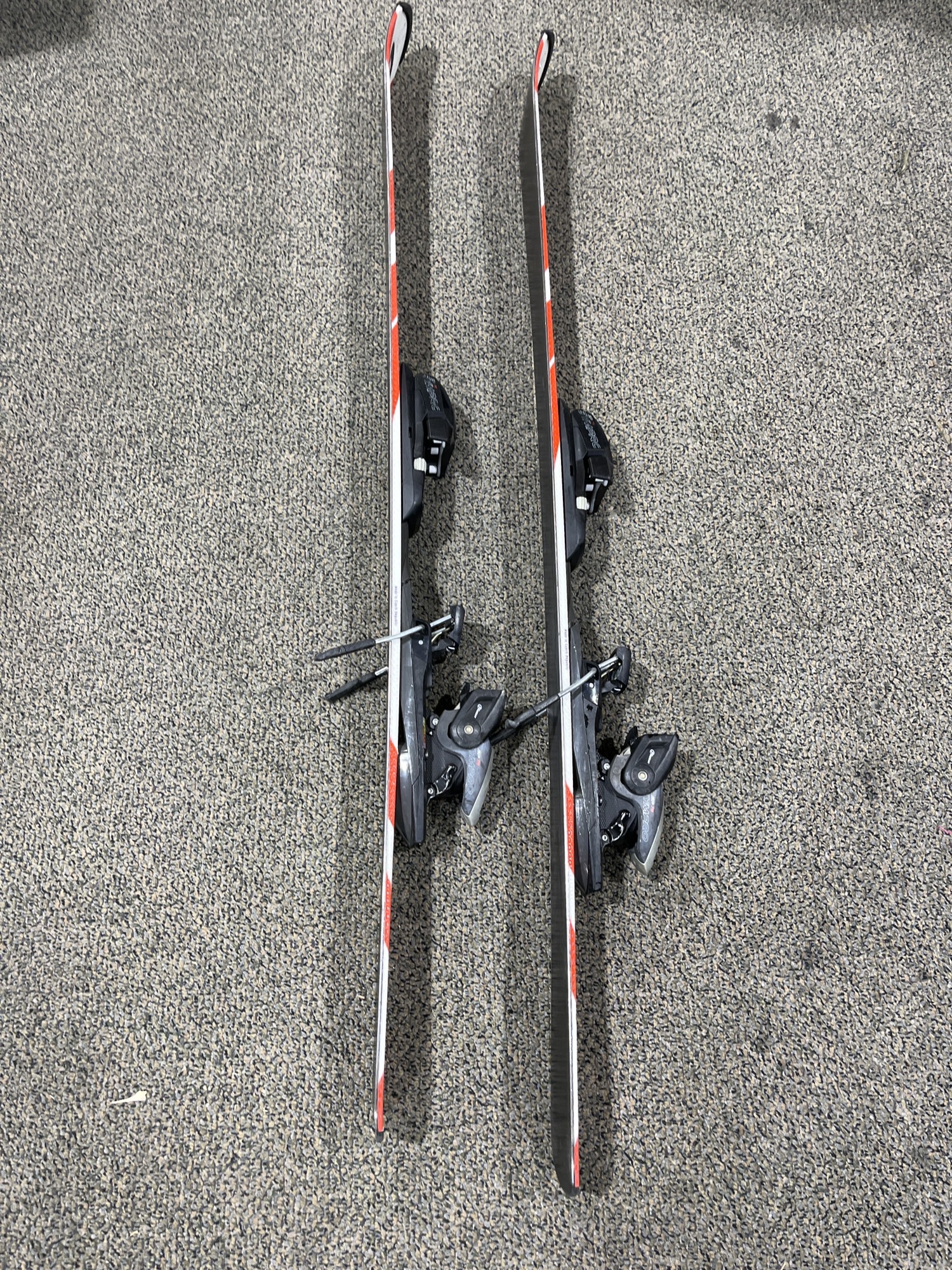 Kid's HEAD SuperShape Team Skis- 126 cm | SidelineSwap | Buy and