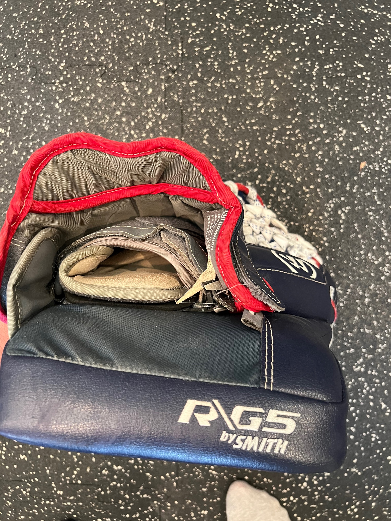 Warrior G5 Custom Catching Glove SidelineSwap