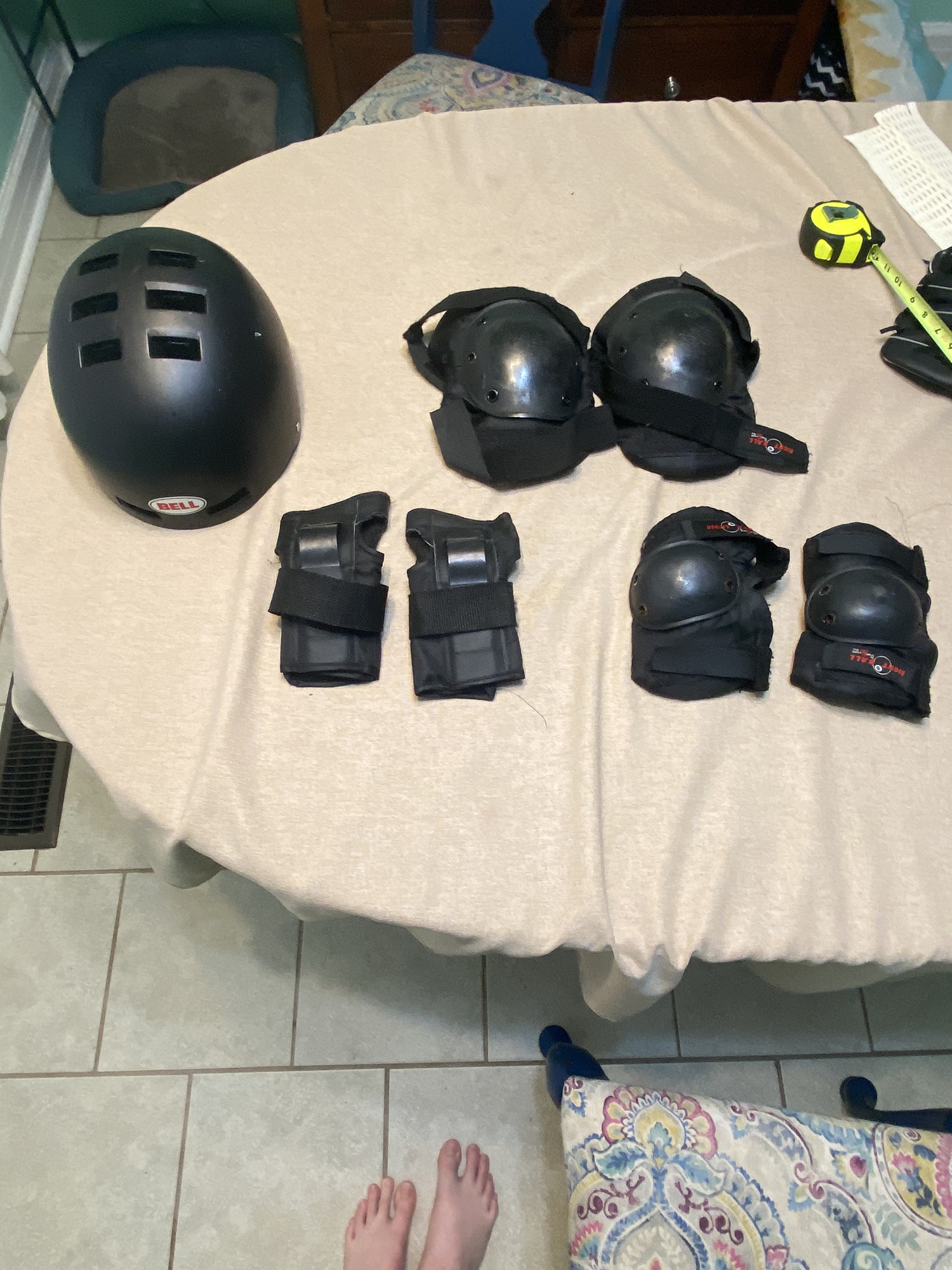 Roller skating padding equipment. SidelineSwap