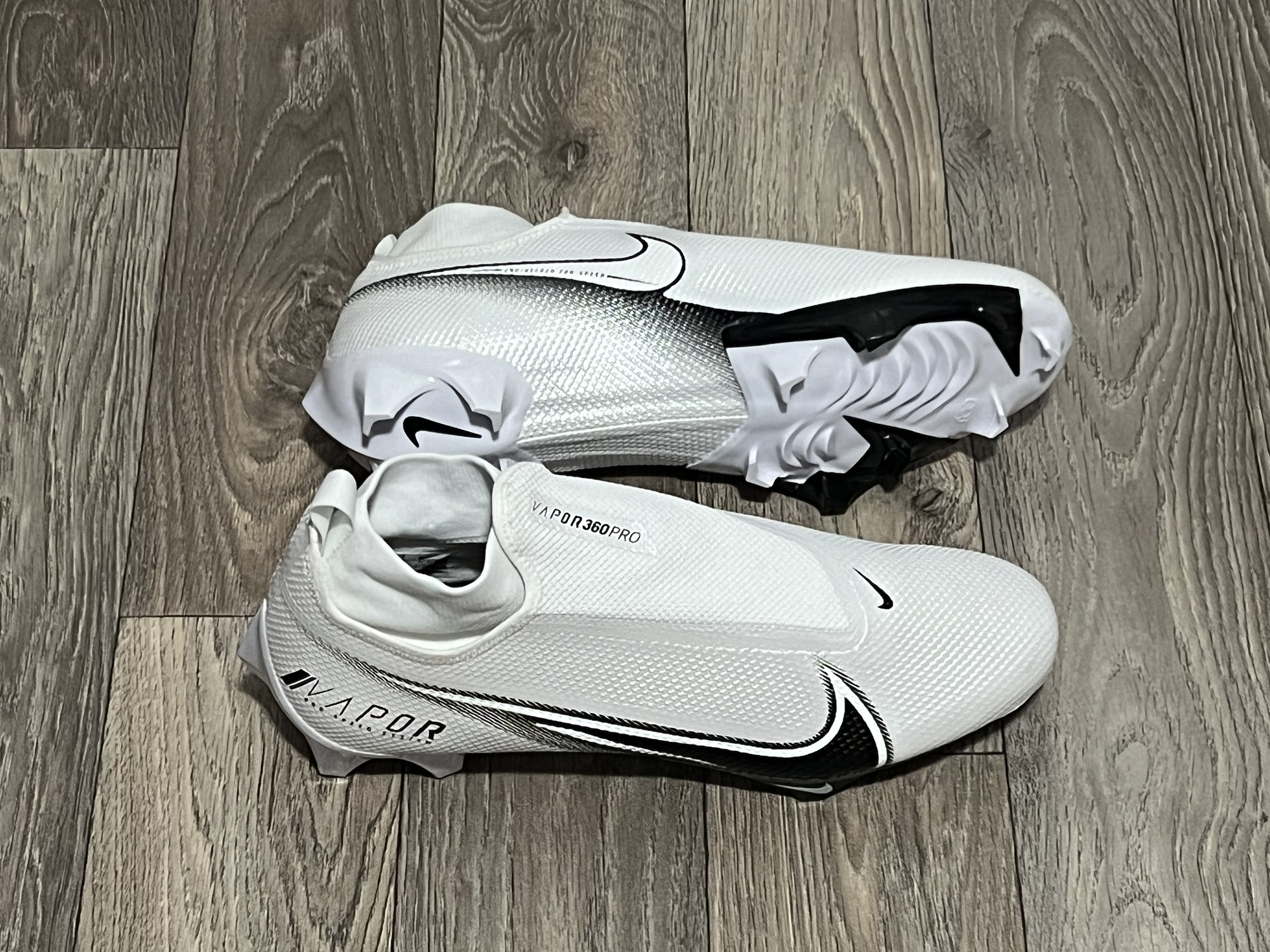 ナイキ VAPOR EDGE PRO ヴェイパー NIKE アメフト 白 25. ナイキ VAPOR EDGE PRO ヴェイパー NIKE アメフト 白 25. - メルカリ