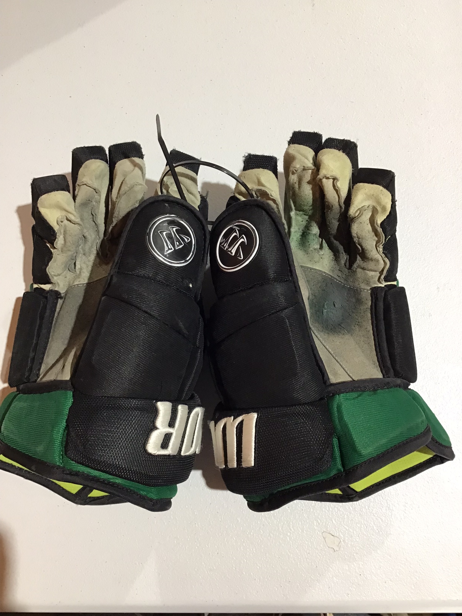 Lightly Used Utah Grizz Warrior 14" Pro Stock Alpha DX Pro Gloves