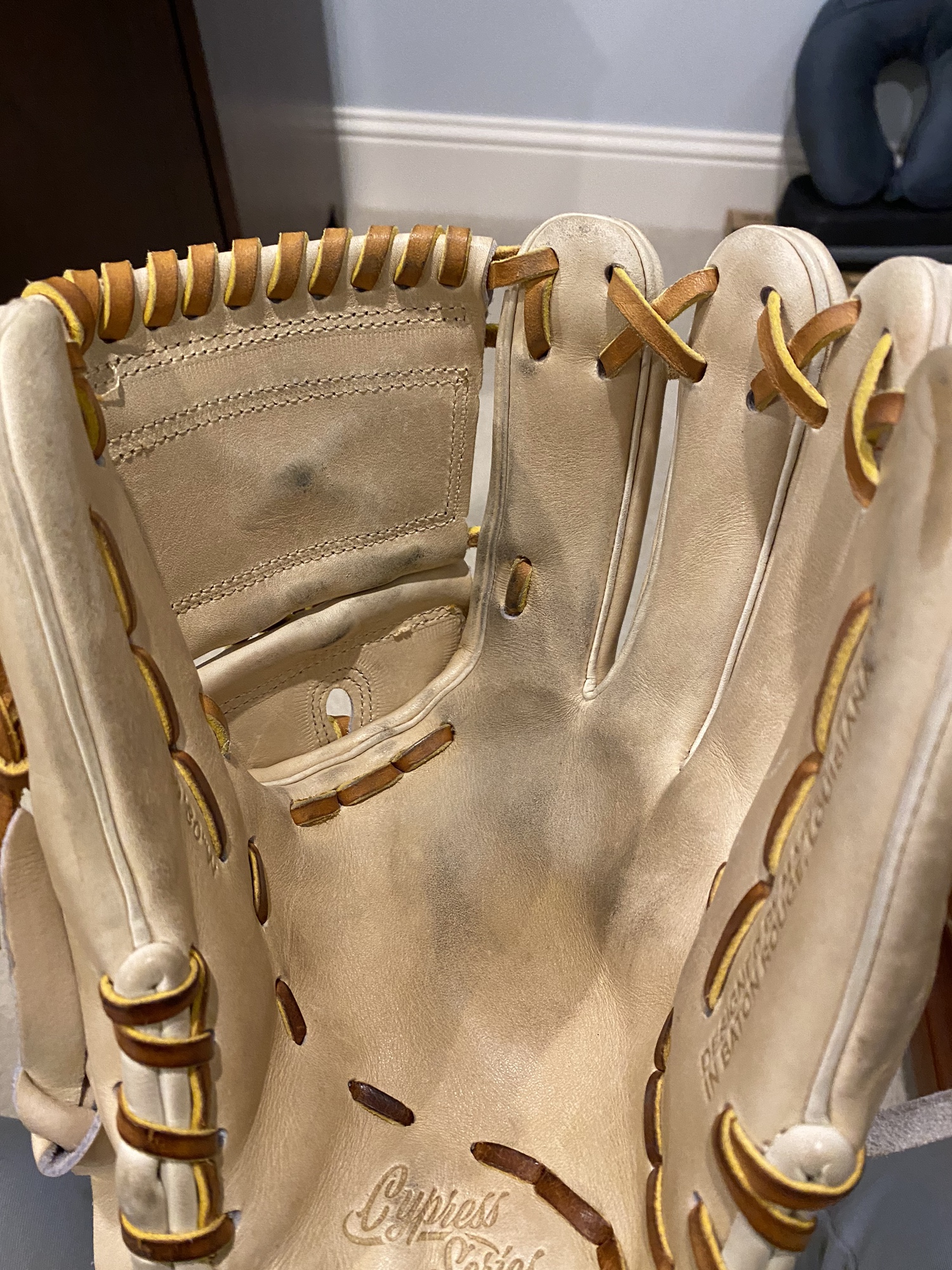 Marucci Cypress Series Baseball Pitchers Glove 12” Right Hand Throw