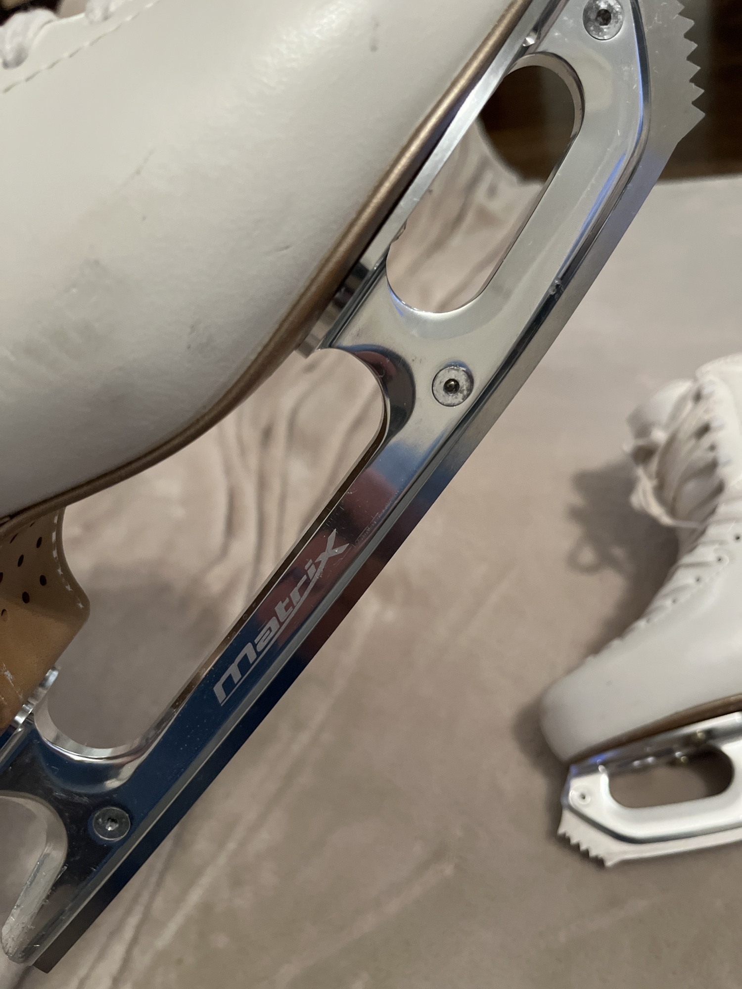 EDEA CHORUS figure skates with MATRIX LEGACY blades size 240 SidelineSwap