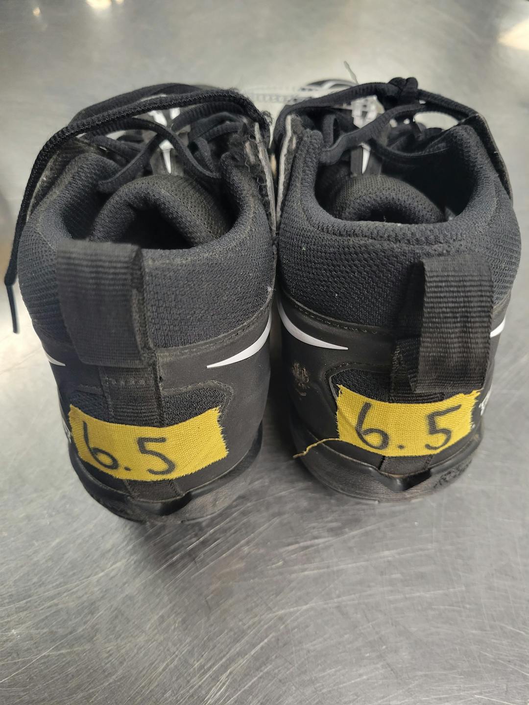 mens 6.5 football cleats