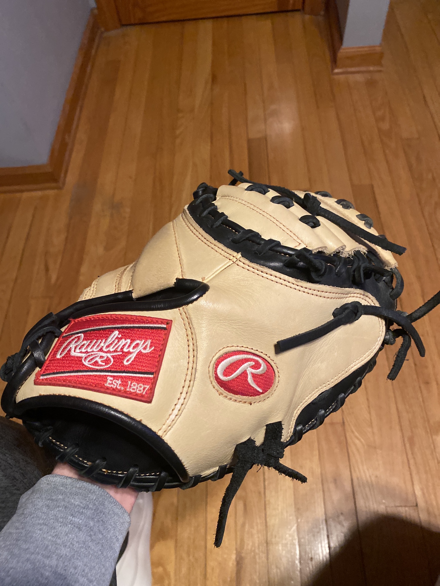 33in Rawlings GG Elite Baseball Catcher’s Glove SidelineSwap