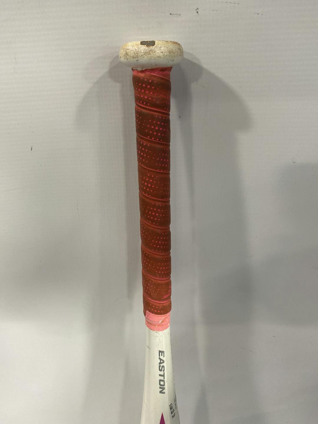 Used Easton Pink Saphire 26" 10 Drop Slowpitch Bats SidelineSwap