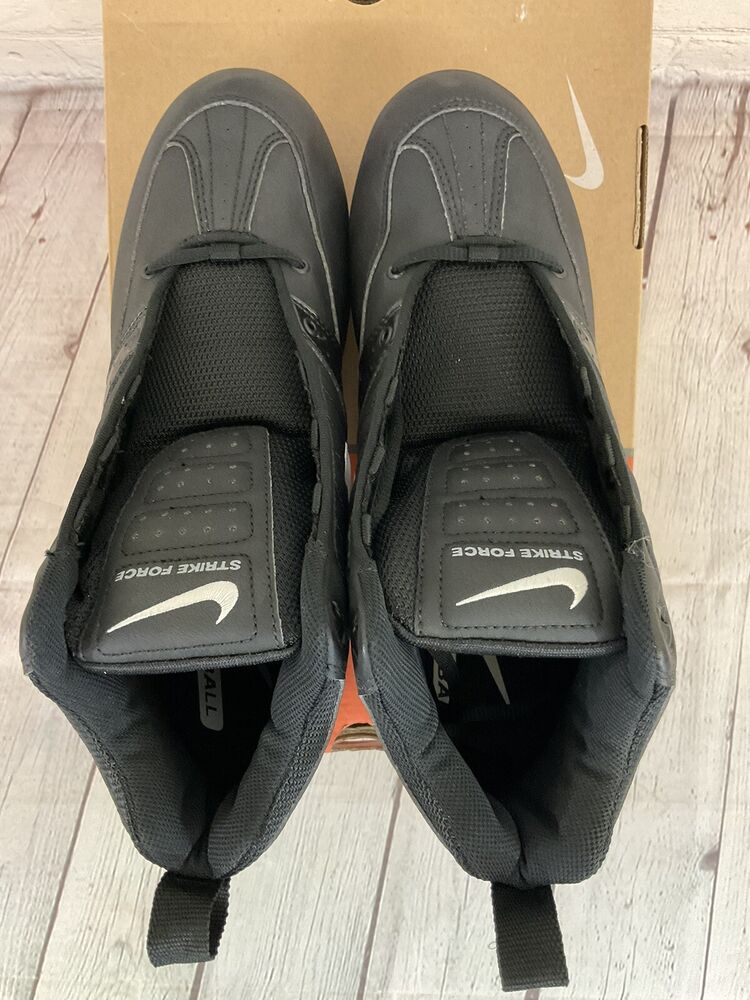 nike strike force football cleats