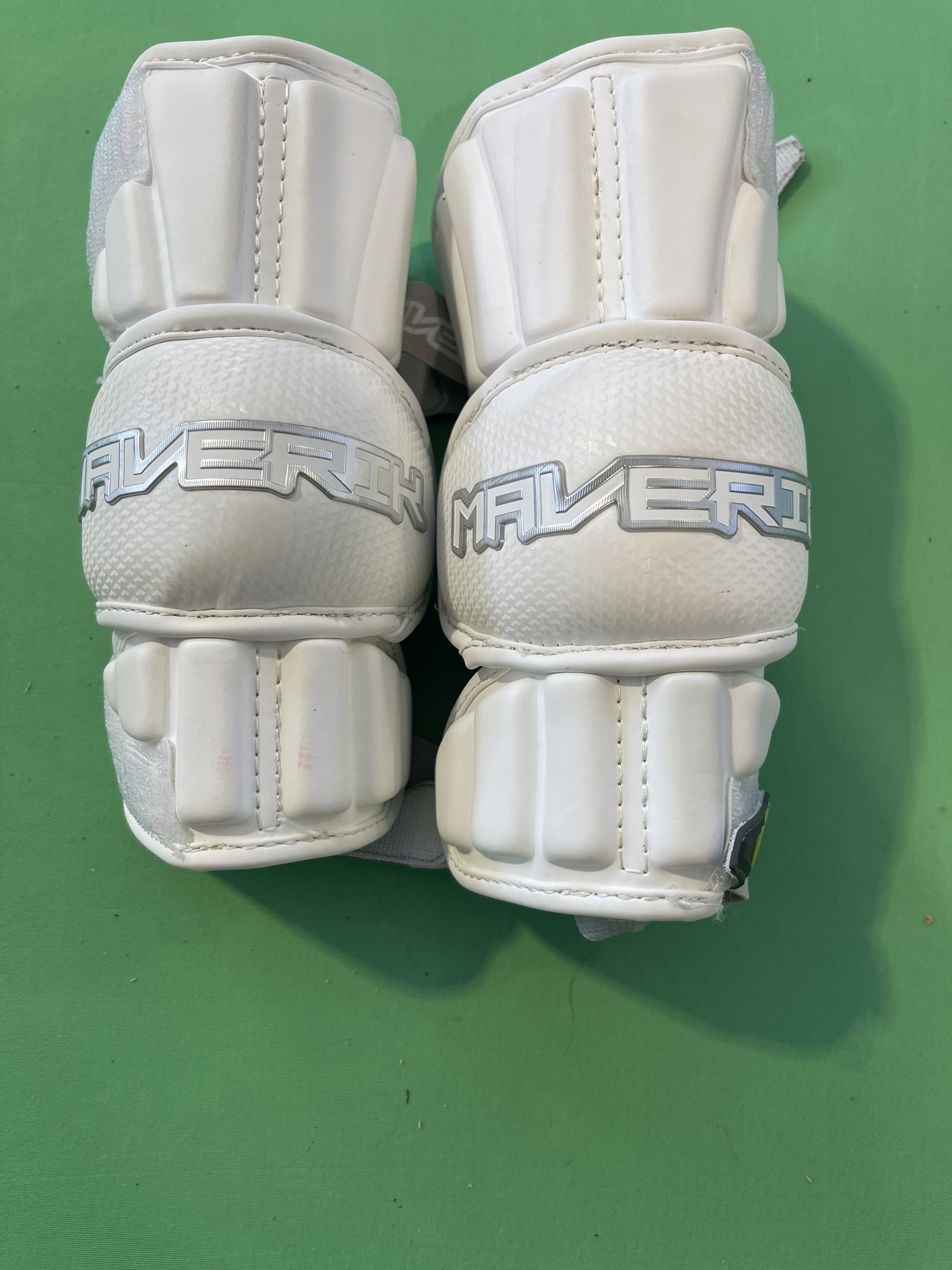 Used Small Youth Maverik M4 Arm Pads SidelineSwap