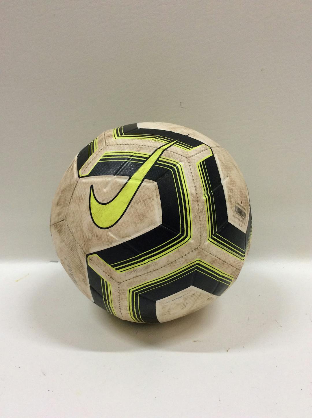 Used Nike Strike 5 Soccer Balls | SidelineSwap
