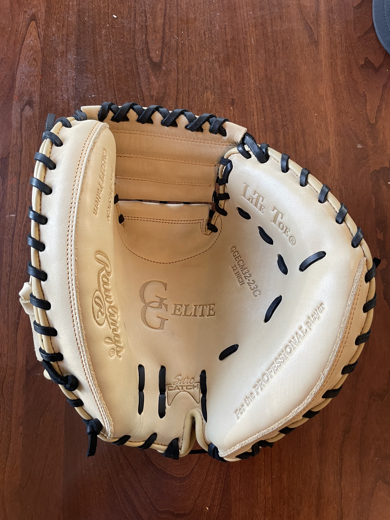 Rawlings GG Elite Catcher’s Mitt SidelineSwap
