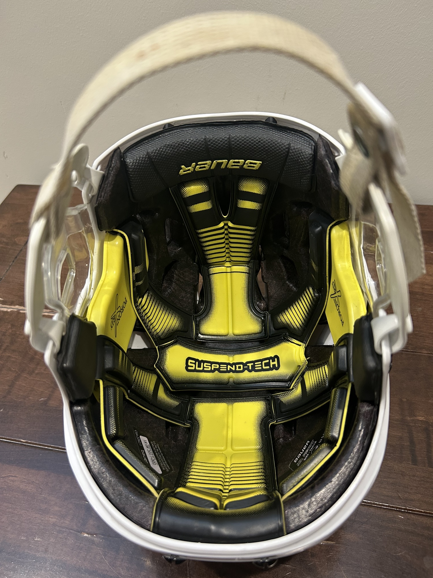 Used Like New Bauer react helmet SidelineSwap